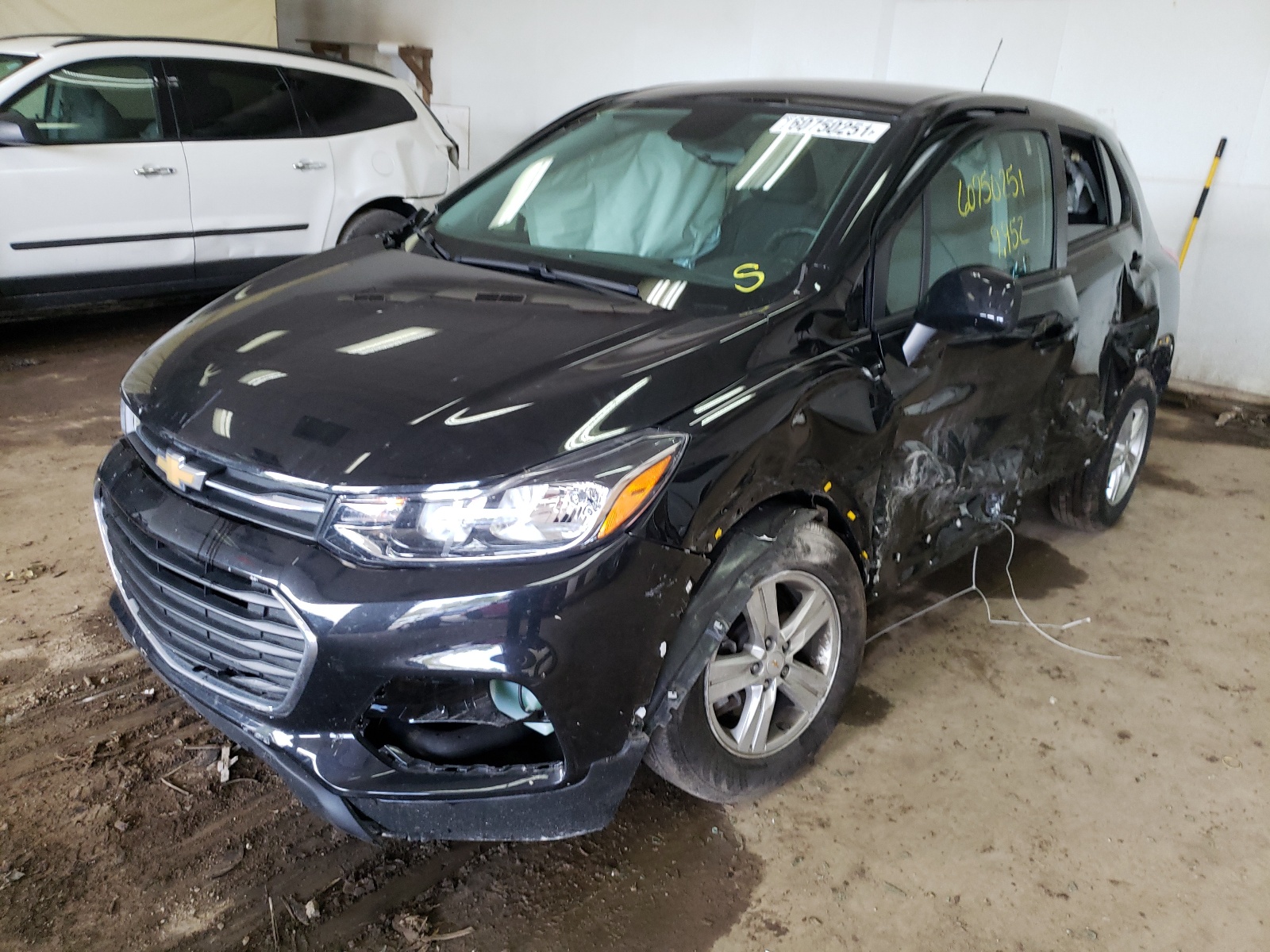 Photo 2 from auction – 2020 CHEVROLET TRAX LS with VIN KL7CJKSB6LB087171