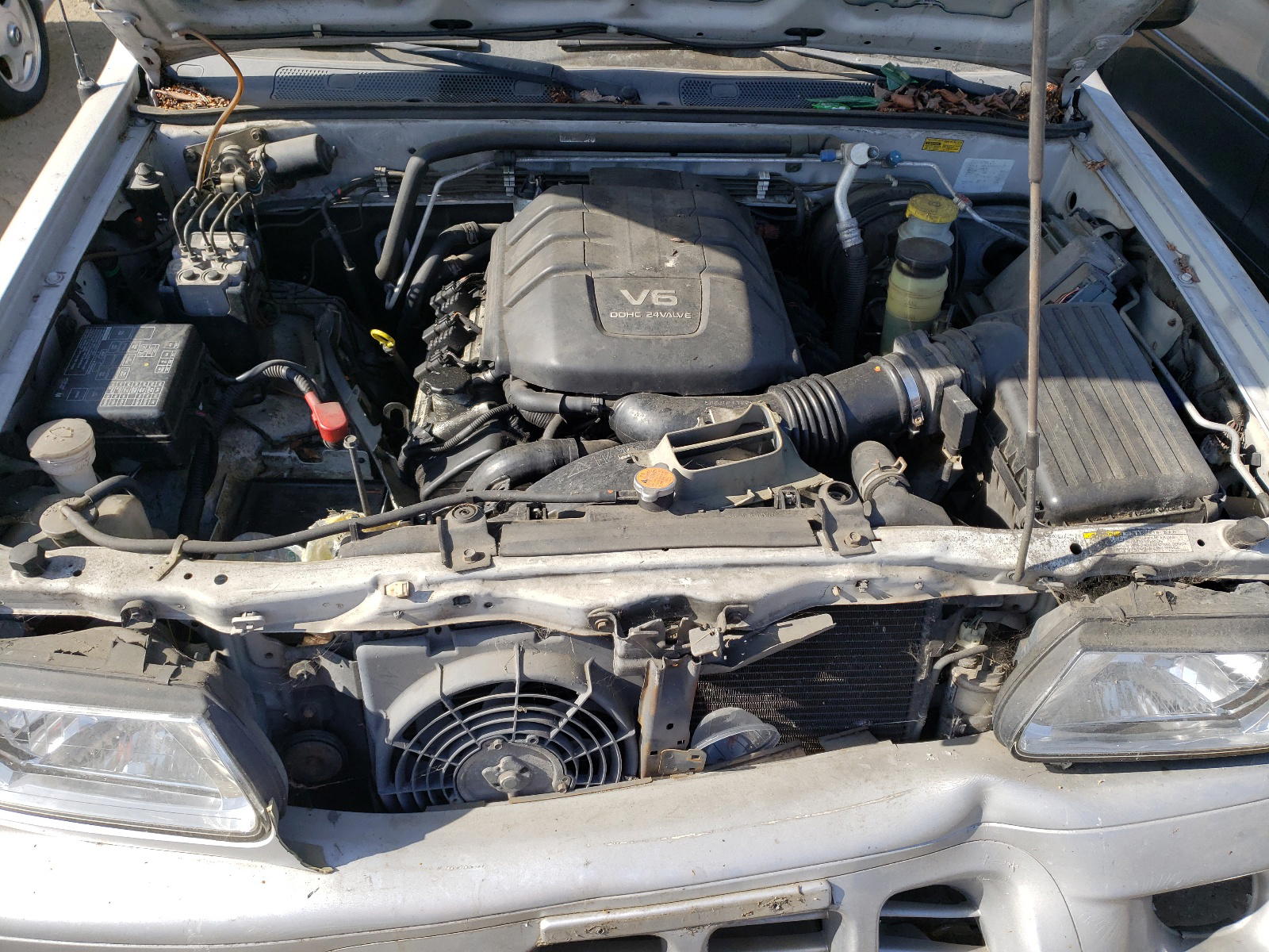 Photo 7 from auction – 2002 ISUZU RODEO S with VIN 4S2CK58W224310177