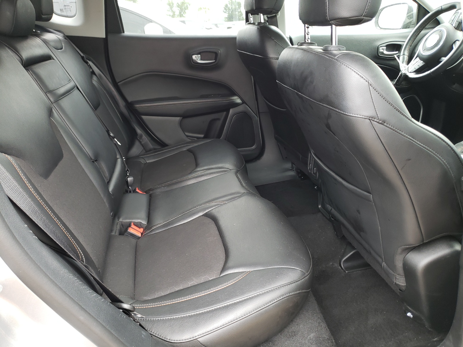 صورة رقم 6 من المزاد - 2018 JEEP COMPASS LA مع VIN 3C4NJCBB7JT272388