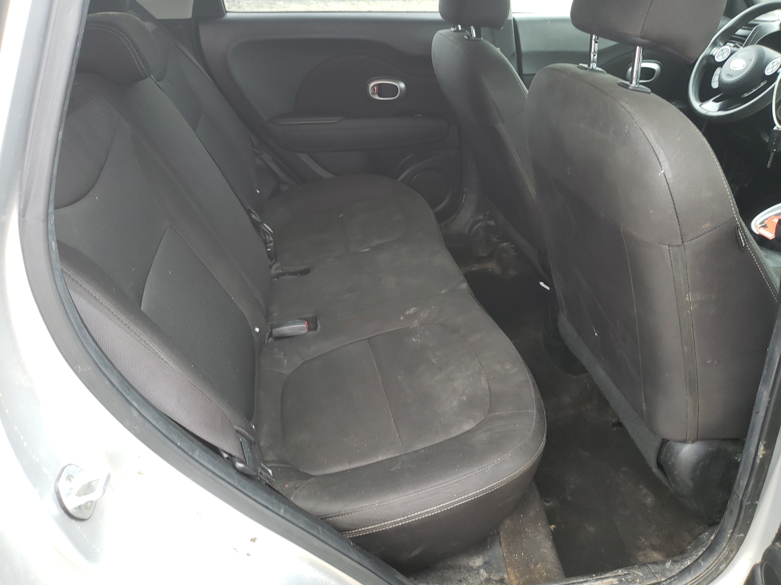 Photo 6 from auction – 2017 KIA SOUL with VIN KNDJN2A27H7456761
