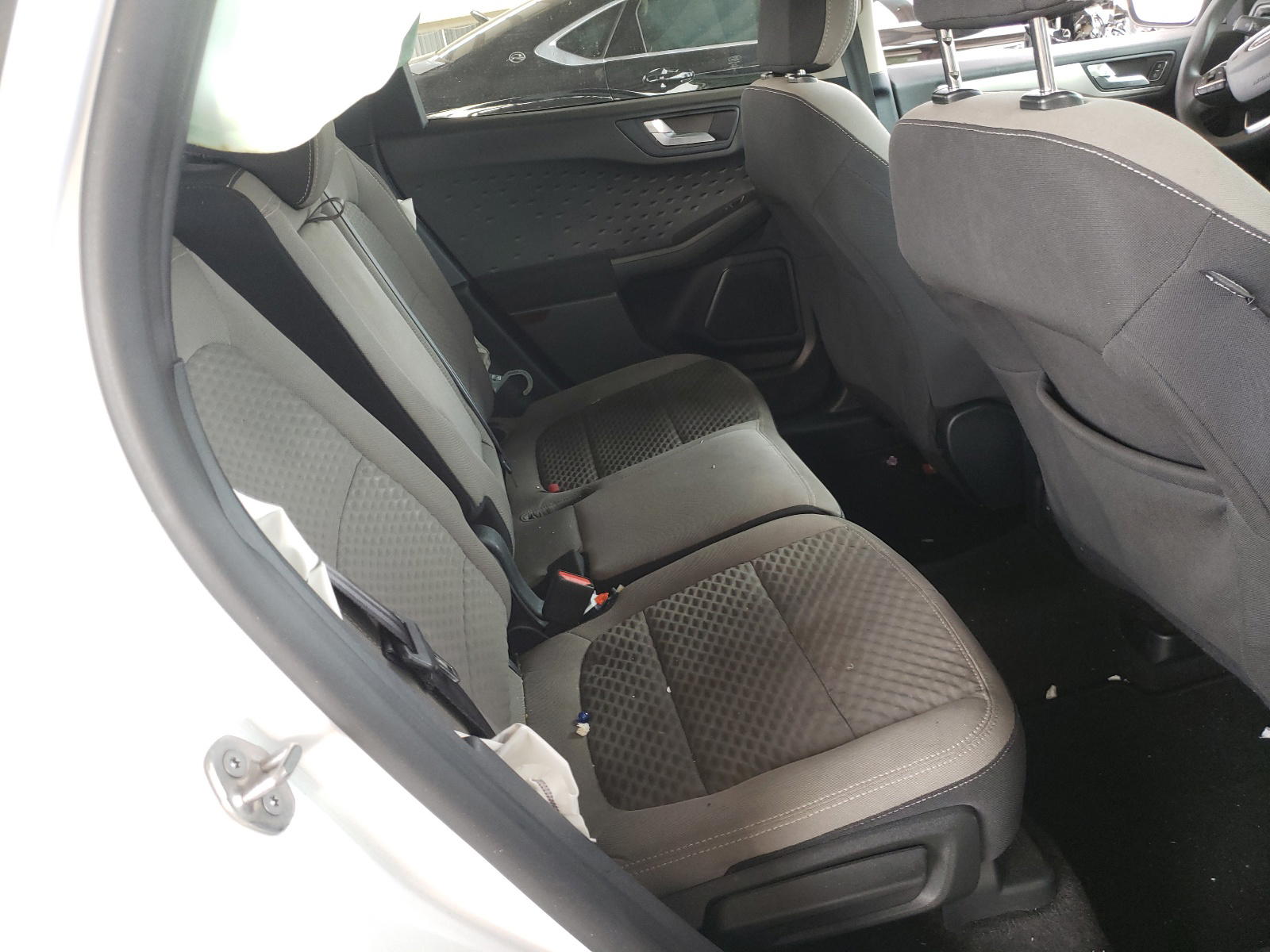 Photo 6 from auction – 2020 FORD ESCAPE SE with VIN 1FMCU0G65LUA91612