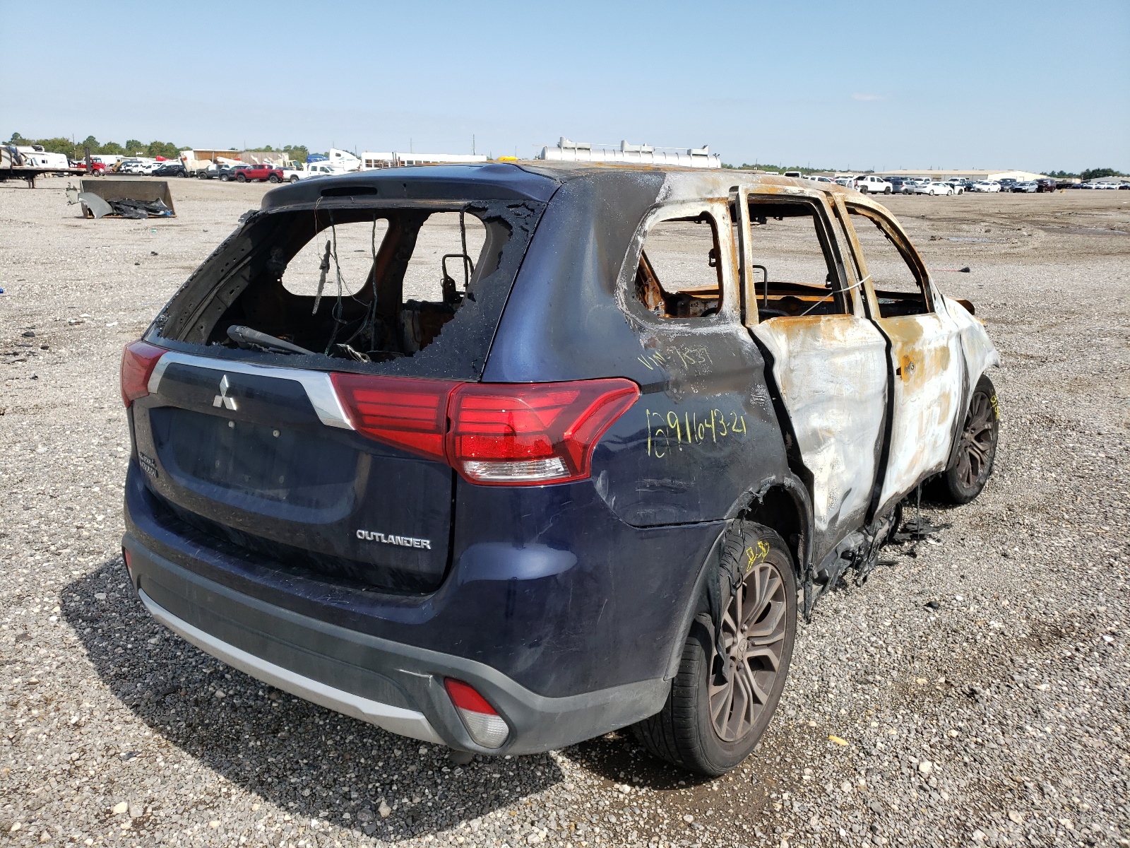 صورة رقم 4 من المزاد - 2016 MITSUBISHI OUTLANDER مع VIN JA4AD2A33GZ051537