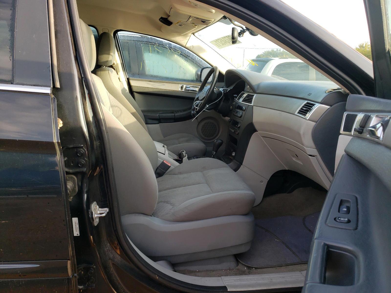 Photo 5 from auction – 2008 CHRYSLER PACIFICA with VIN 2A8GM68X08R630876
