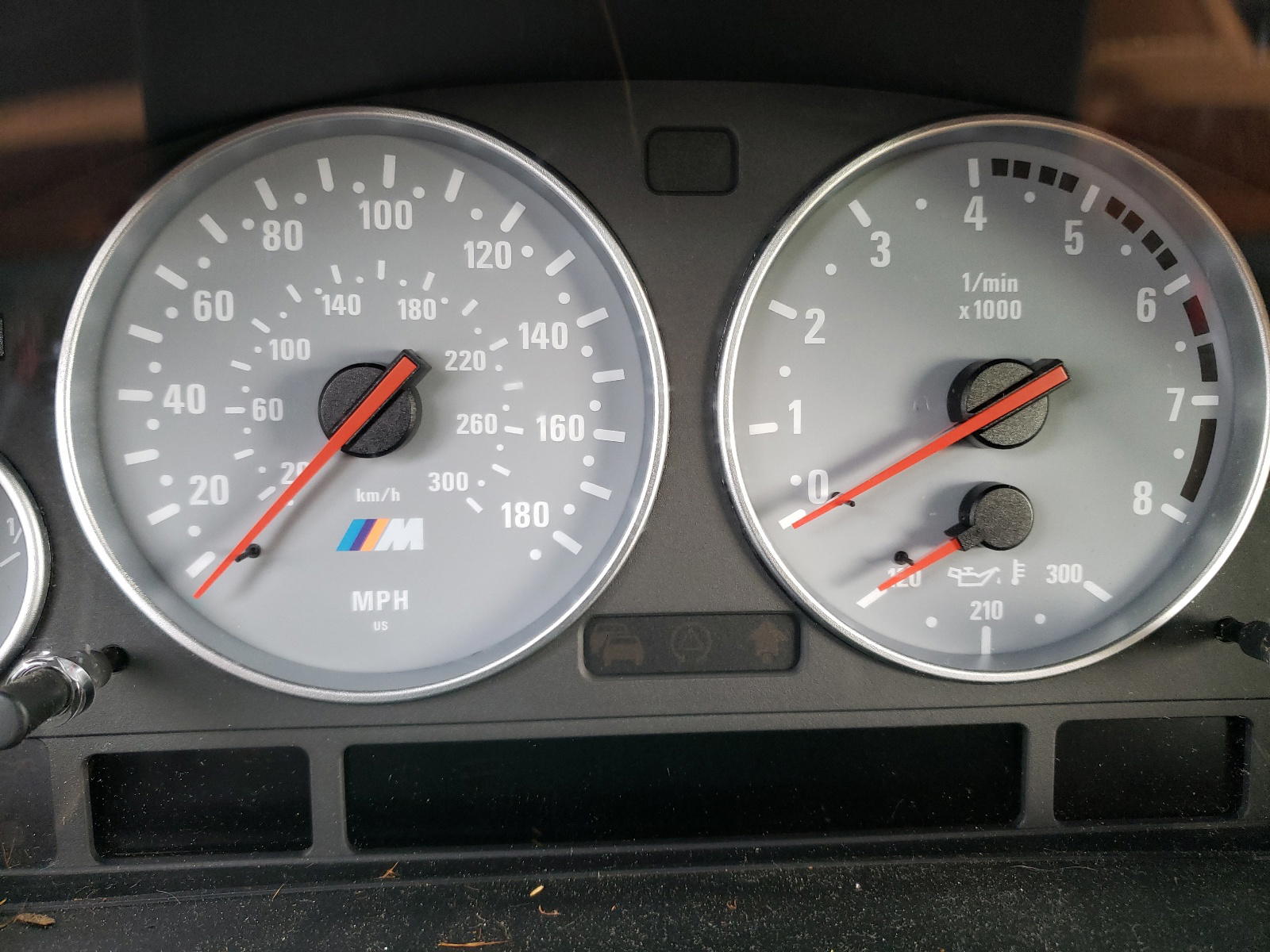 Photo 8 from auction – 2003 BMW M5 with VIN WBSDE93493CF93216