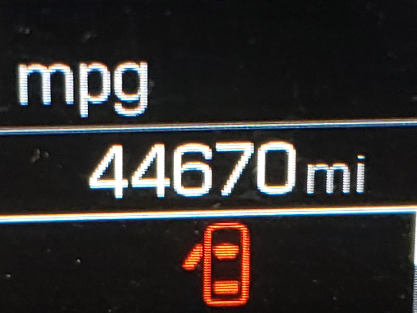 Photo 8 from auction – 2018 CHEVROLET MALIBU LT with VIN 1G1ZD5ST1JF202269