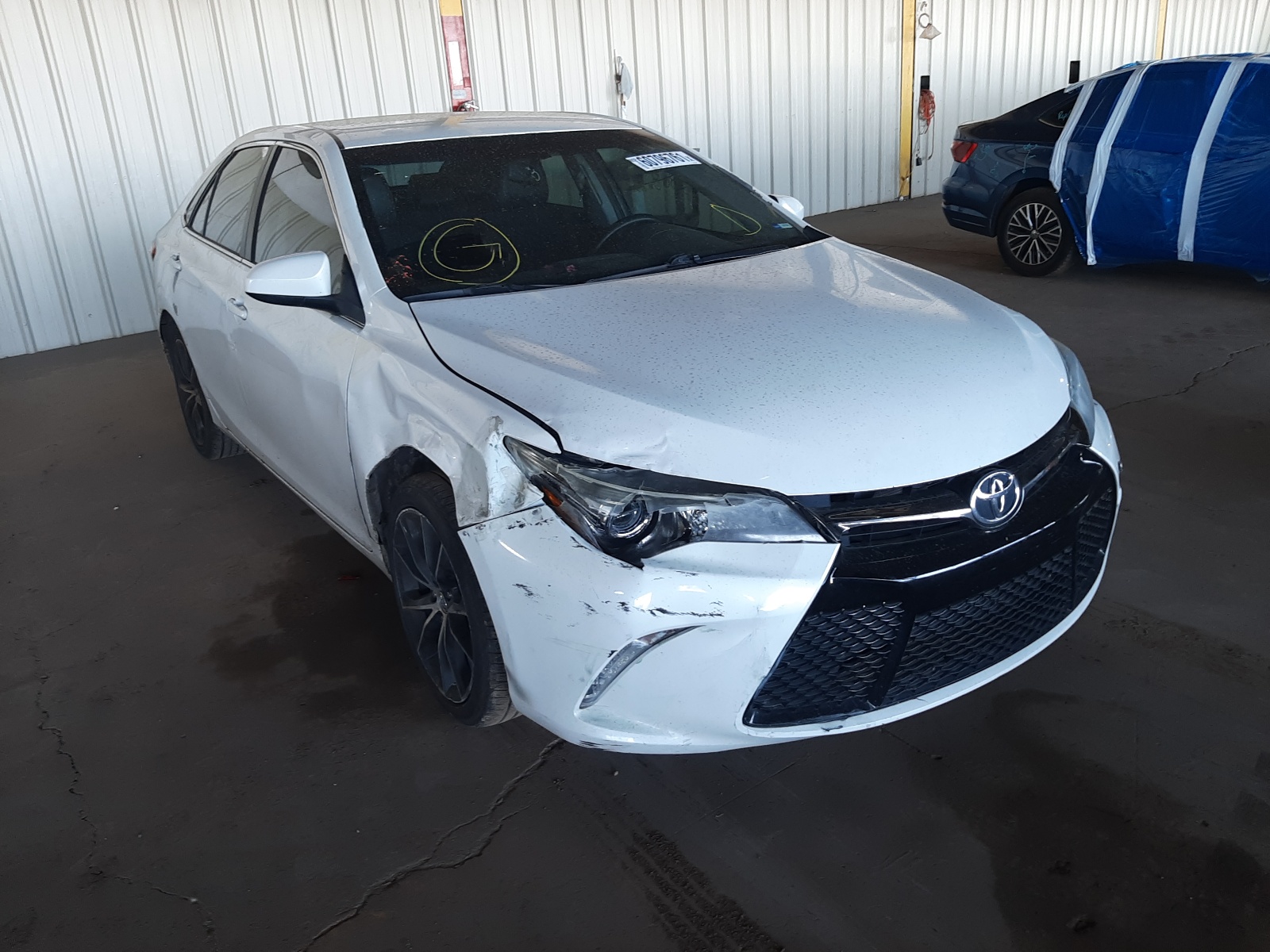 TOYOTA CAMRY LE 2015 with VIN 4T1BF1FK2FU497944 - Photo from auction