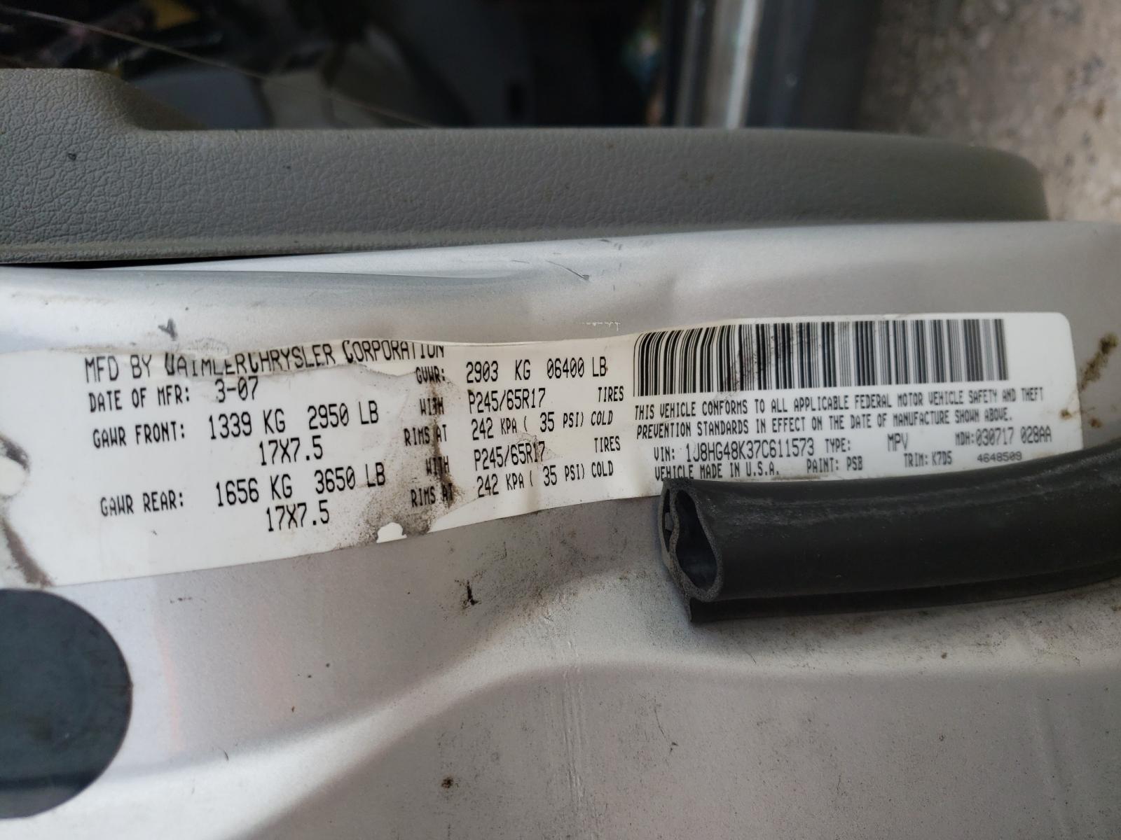 Photo 10 from auction – 2007 JEEP COMMANDER with VIN 1J8HG48K37C611573