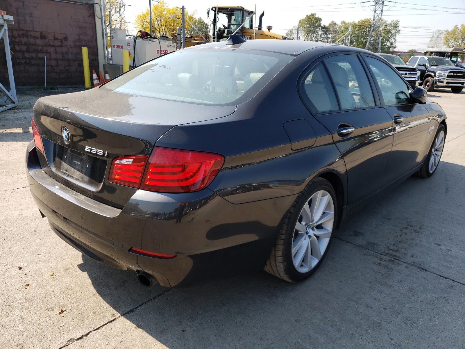 Photo 4 from auction – 2011 BMW 535 XI with VIN WBAFU7C56BDU55457