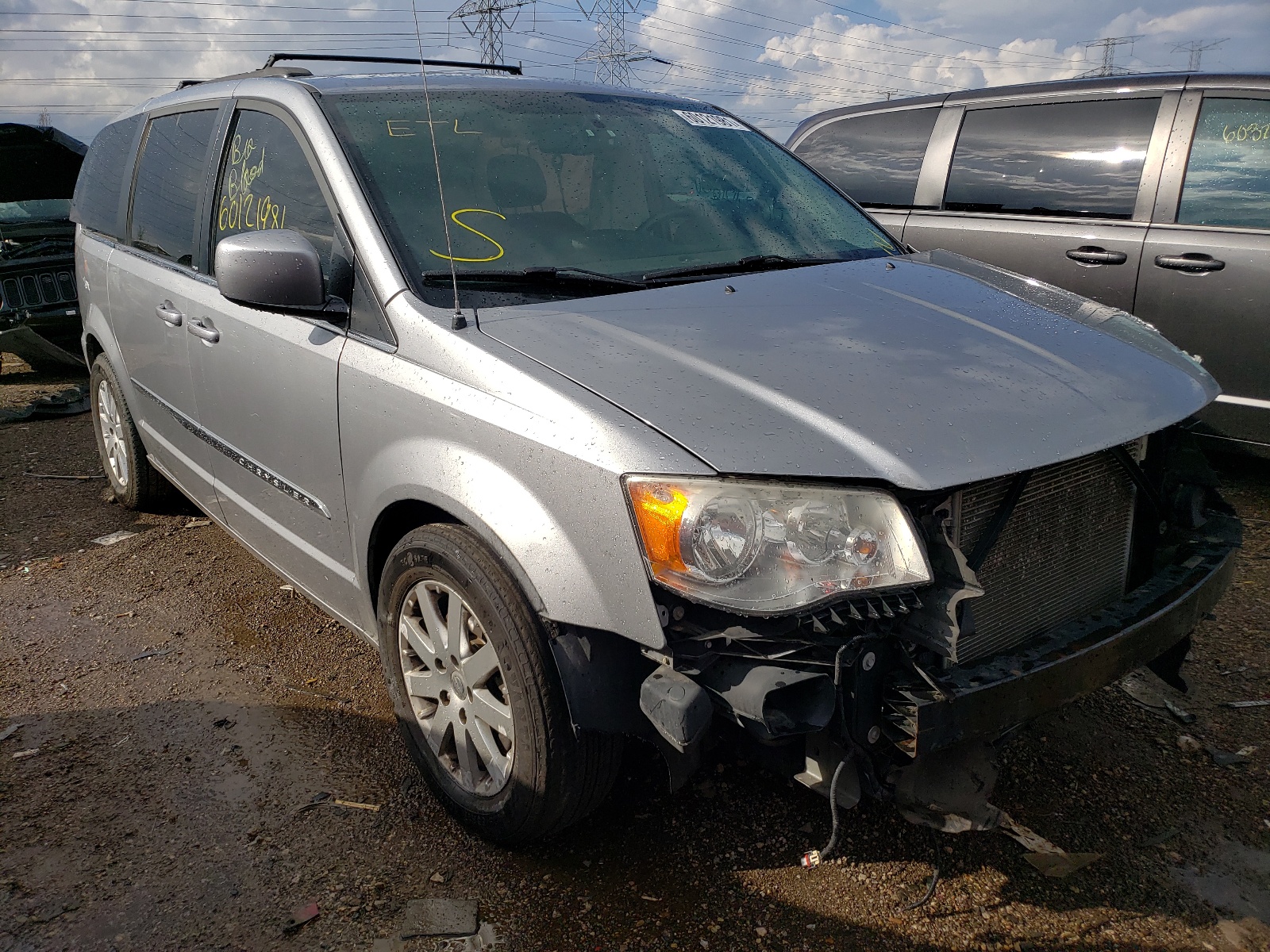 Photo 1 from auction – 2014 CHRYSLER TOWN & COU with VIN 2C4RC1BGXER207457