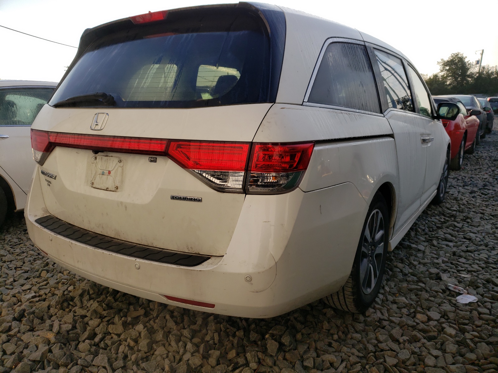 Photo 4 from auction – 2014 HONDA ODYSSEY TO with VIN 5FNRL5H94EB031484