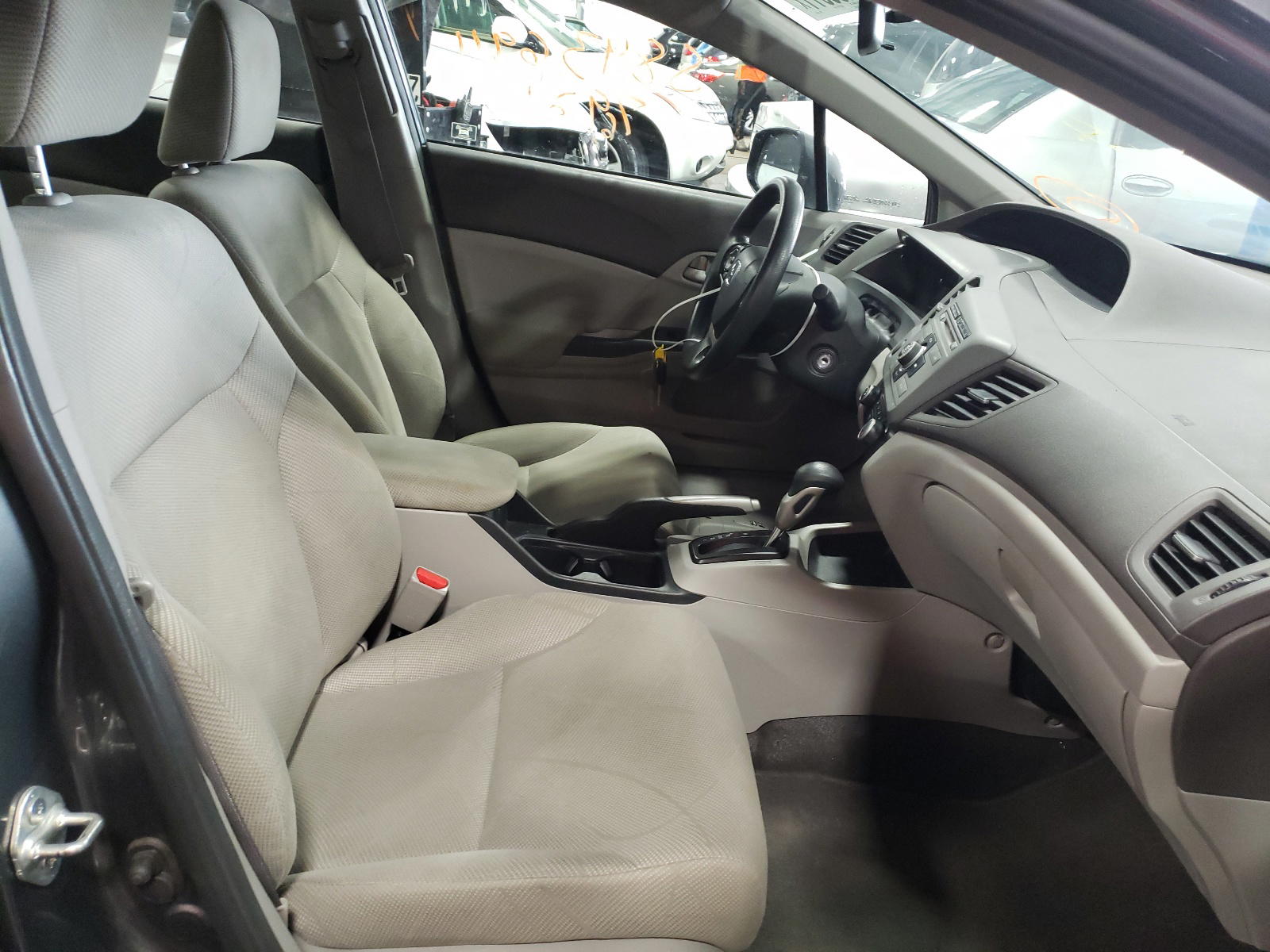 Photo 5 from auction – 2012 HONDA CIVIC LX with VIN 19XFB2F59CE003526