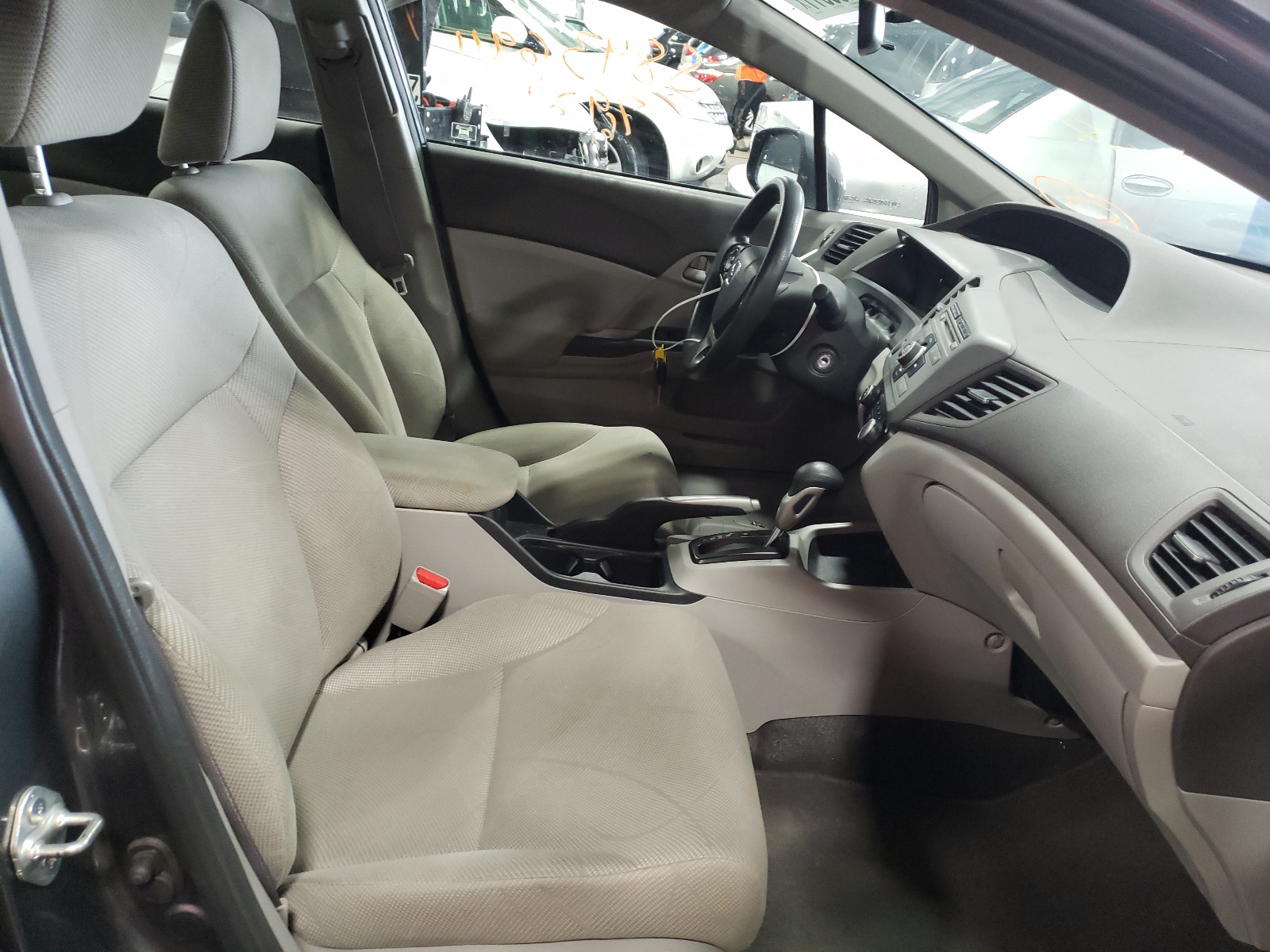 Zdjęcie 5 z aukcji – 2012 HONDA CIVIC LX z VIN 19XFB2F59CE003526