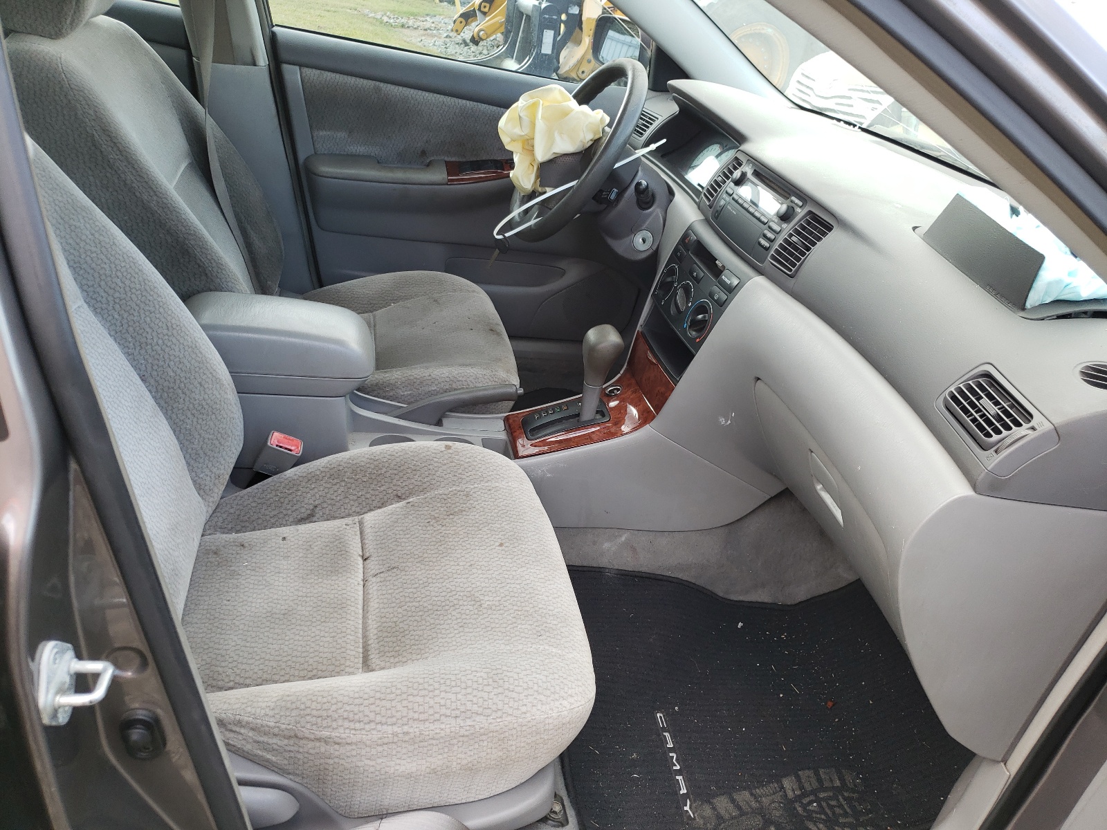 Photo 5 from auction – 2003 TOYOTA COROLLA CE with VIN 1NXBR32E53Z004241