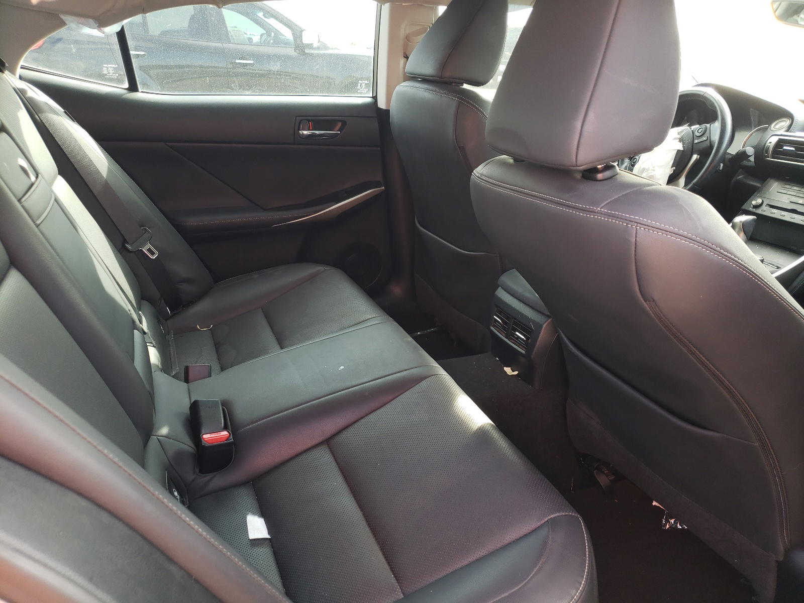 Photo 6 from auction – 2016 LEXUS IS 200T with VIN JTHBA1D22G5036128