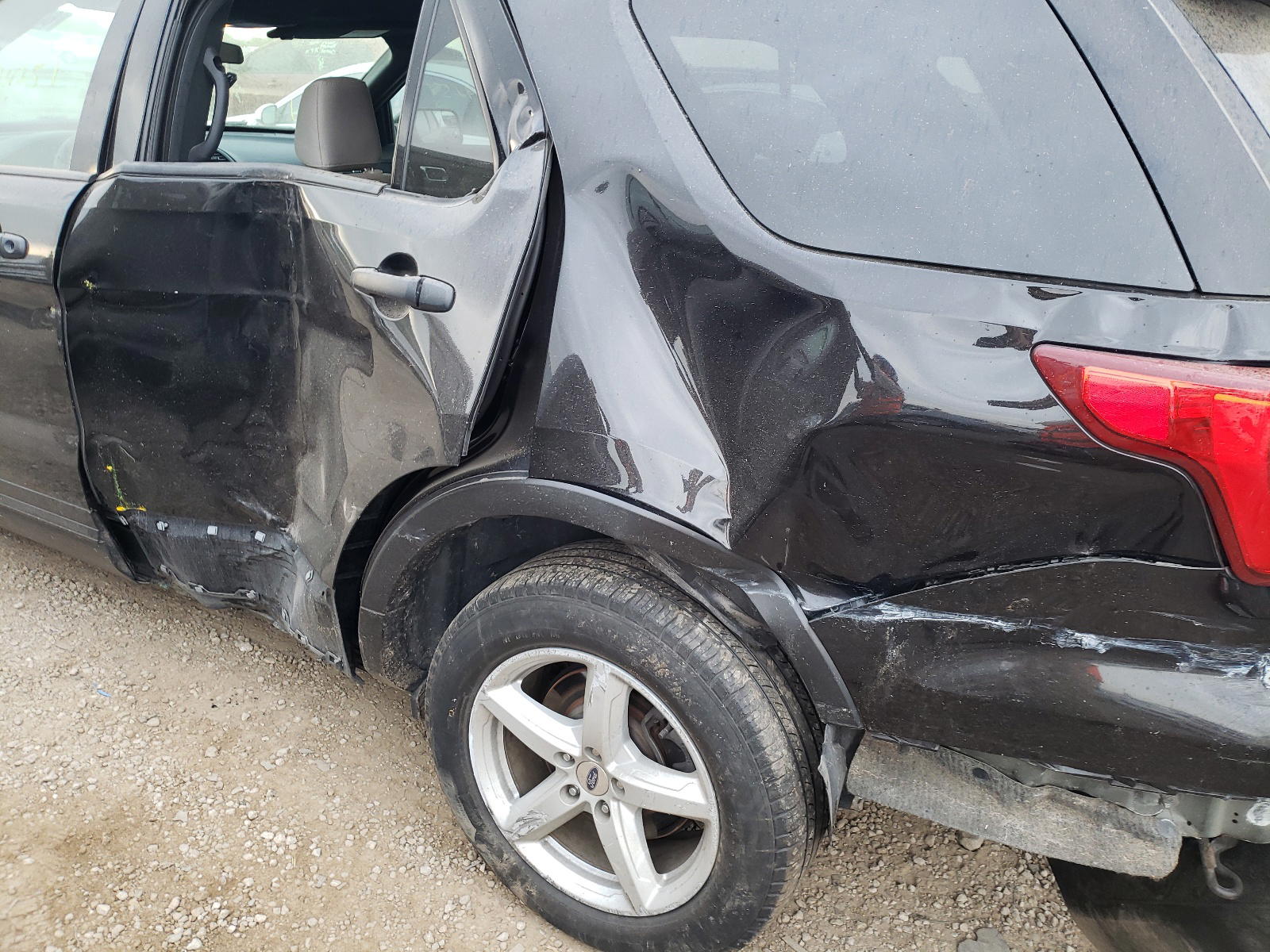 Photo 9 from auction – 2019 FORD EXPLORER with VIN 1FM5K8B85KGA28612