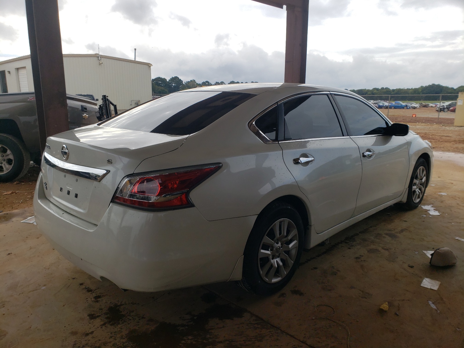 Photo 4 from auction – 2015 NISSAN ALTIMA 2.5 with VIN 1N4AL3AP3FC581080