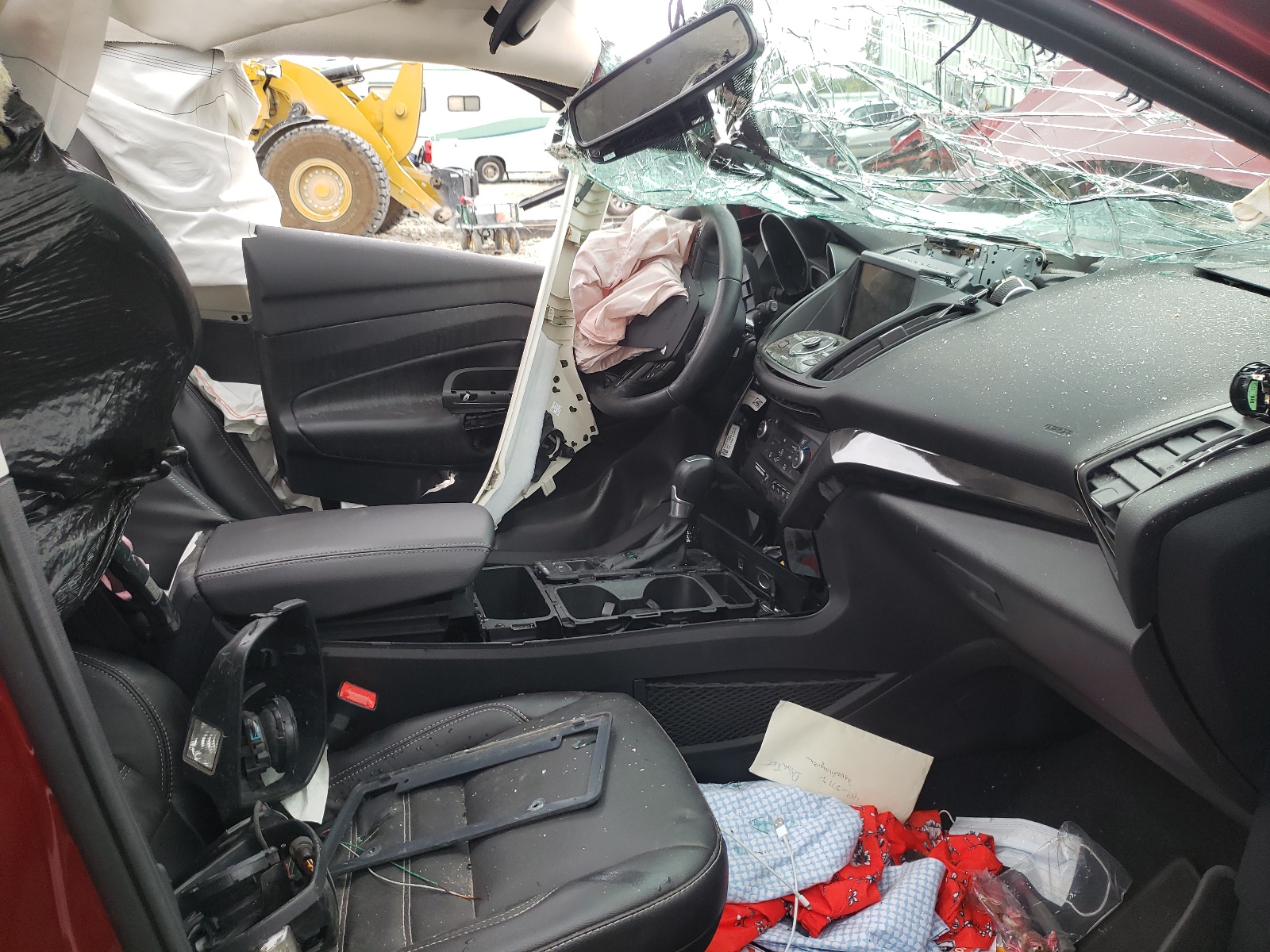Photo 5 from auction – 2017 FORD ESCAPE TIT with VIN 1FMCU9J98HUA33377