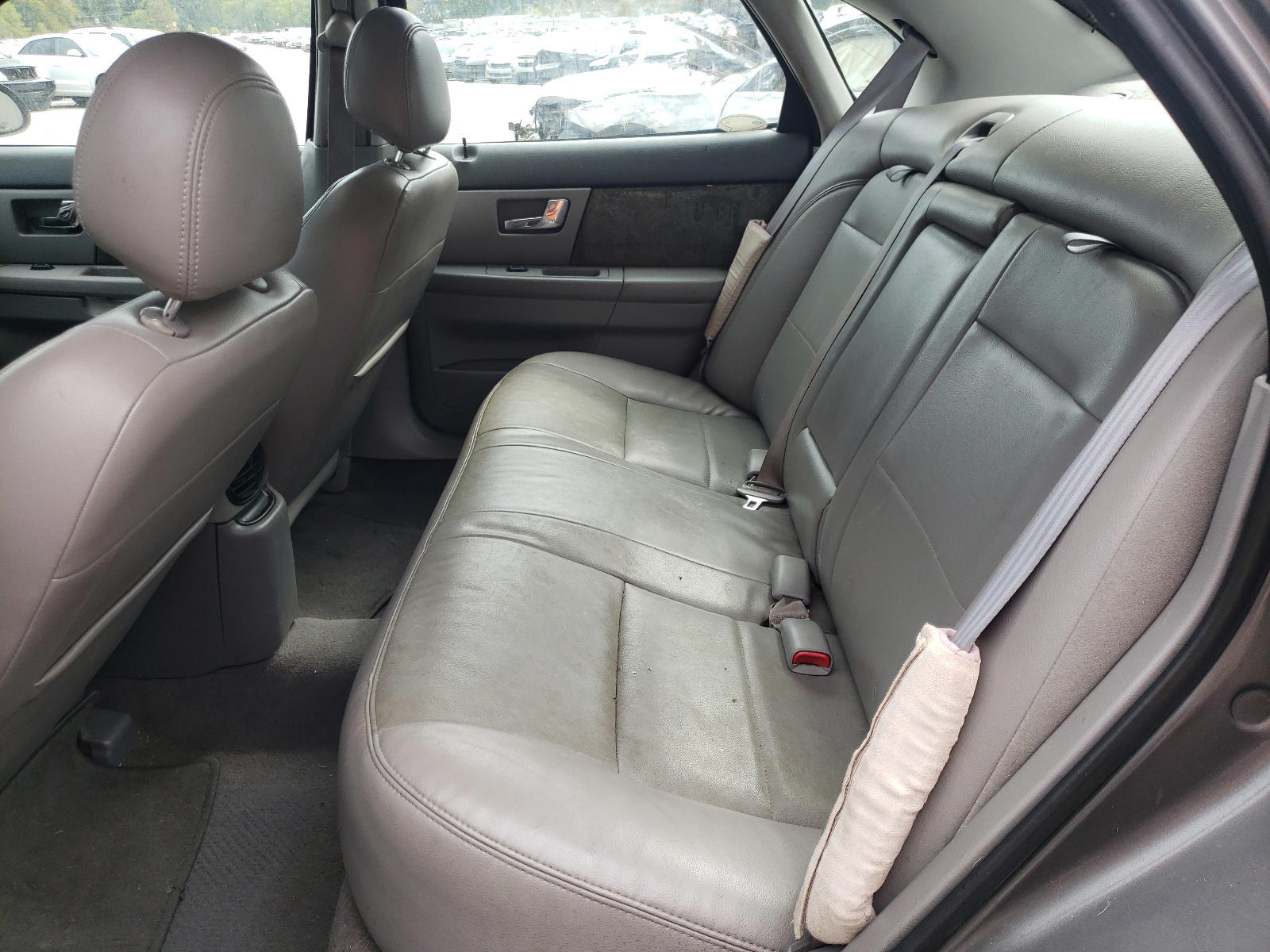 Photo 6 from auction – 2003 FORD TAURUS with VIN 1FAFP55SX3A125430