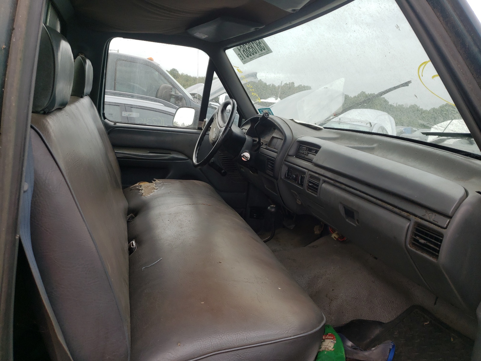 Photo 5 from auction – 1999 FORD F350 SUPER with VIN 2FDHF38M2PCB07026