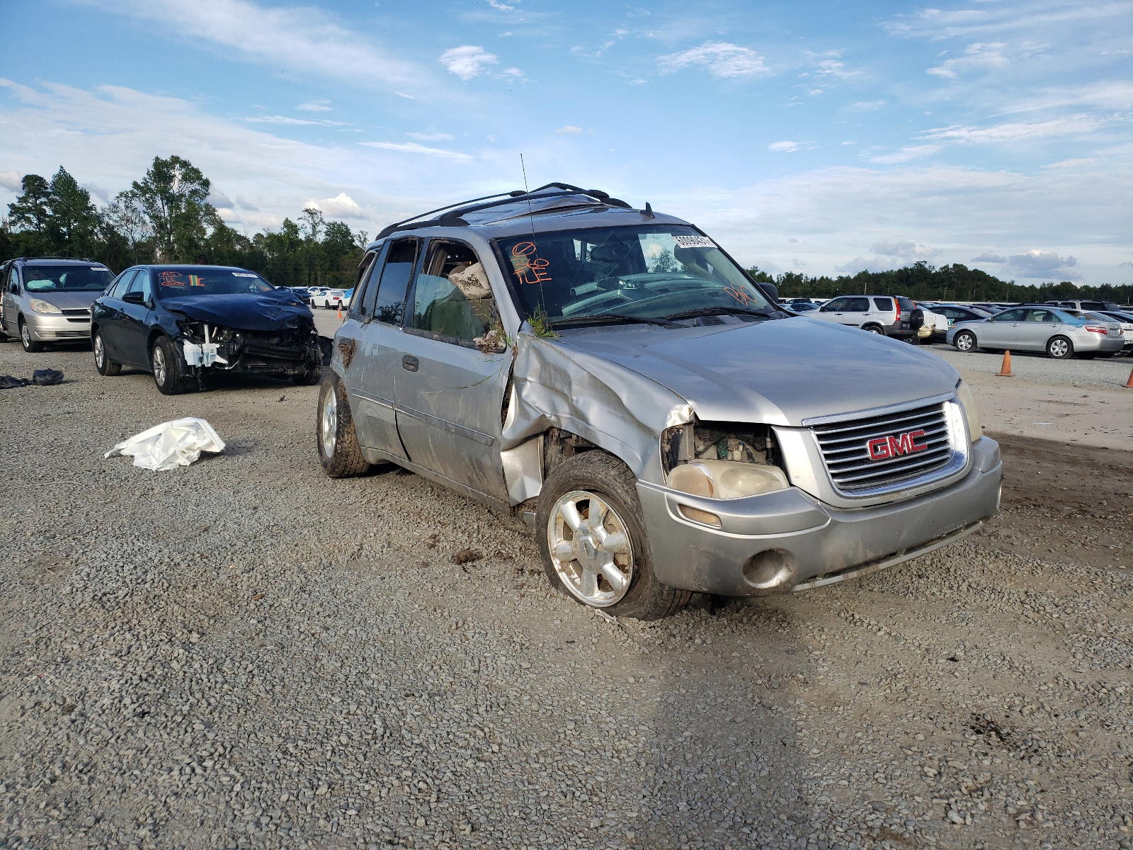 GMC ENVOY 2007 with VIN 1GKDS13S872100557 - Photo from auction