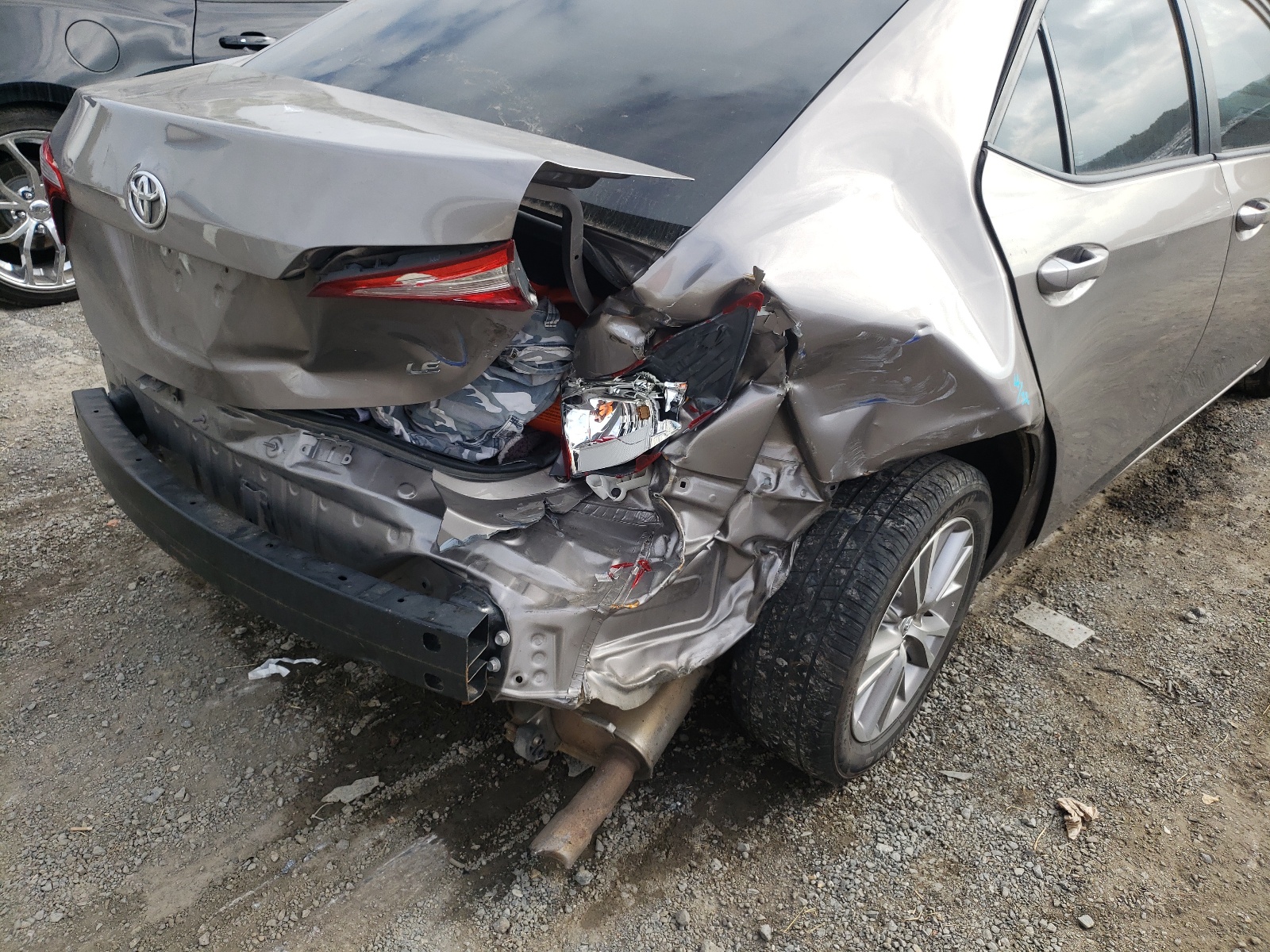 Photo 9 from auction – 2014 TOYOTA COROLLA L with VIN 5YFBURHE8EP104217