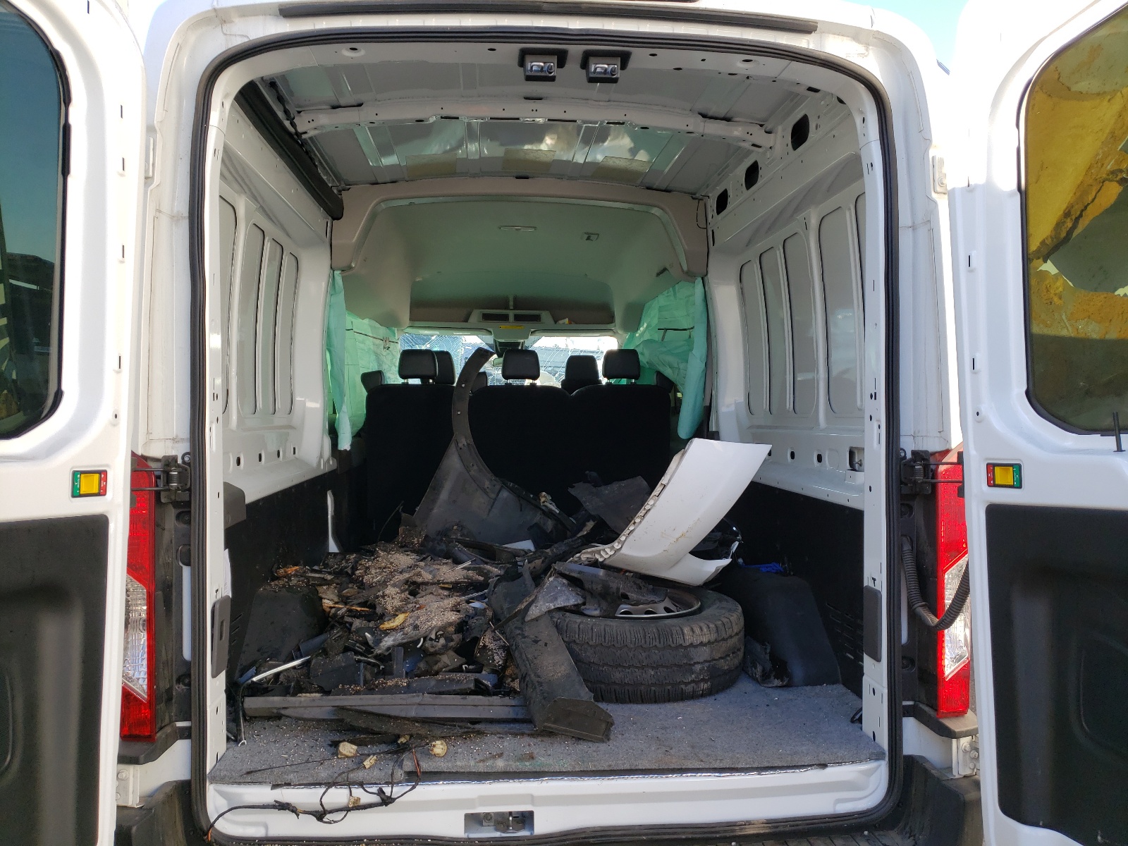 Zdjęcie 10 z aukcji – 2020 FORD TRANSIT T- z VIN 1FTBR2D87LKA84028