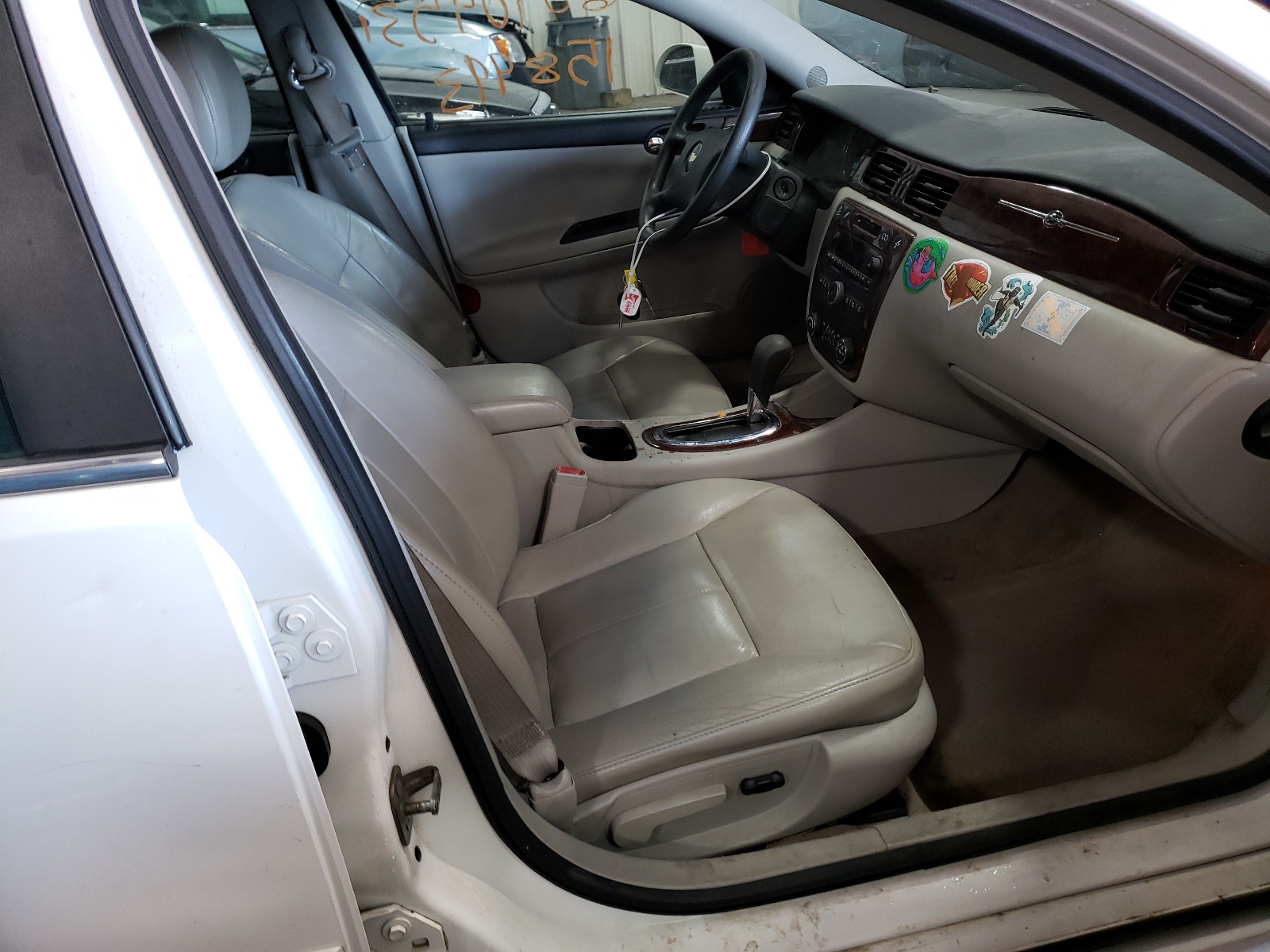 Photo 5 from auction – 2009 CHEVROLET IMPALA 1LT with VIN 2G1WT57KX91243704