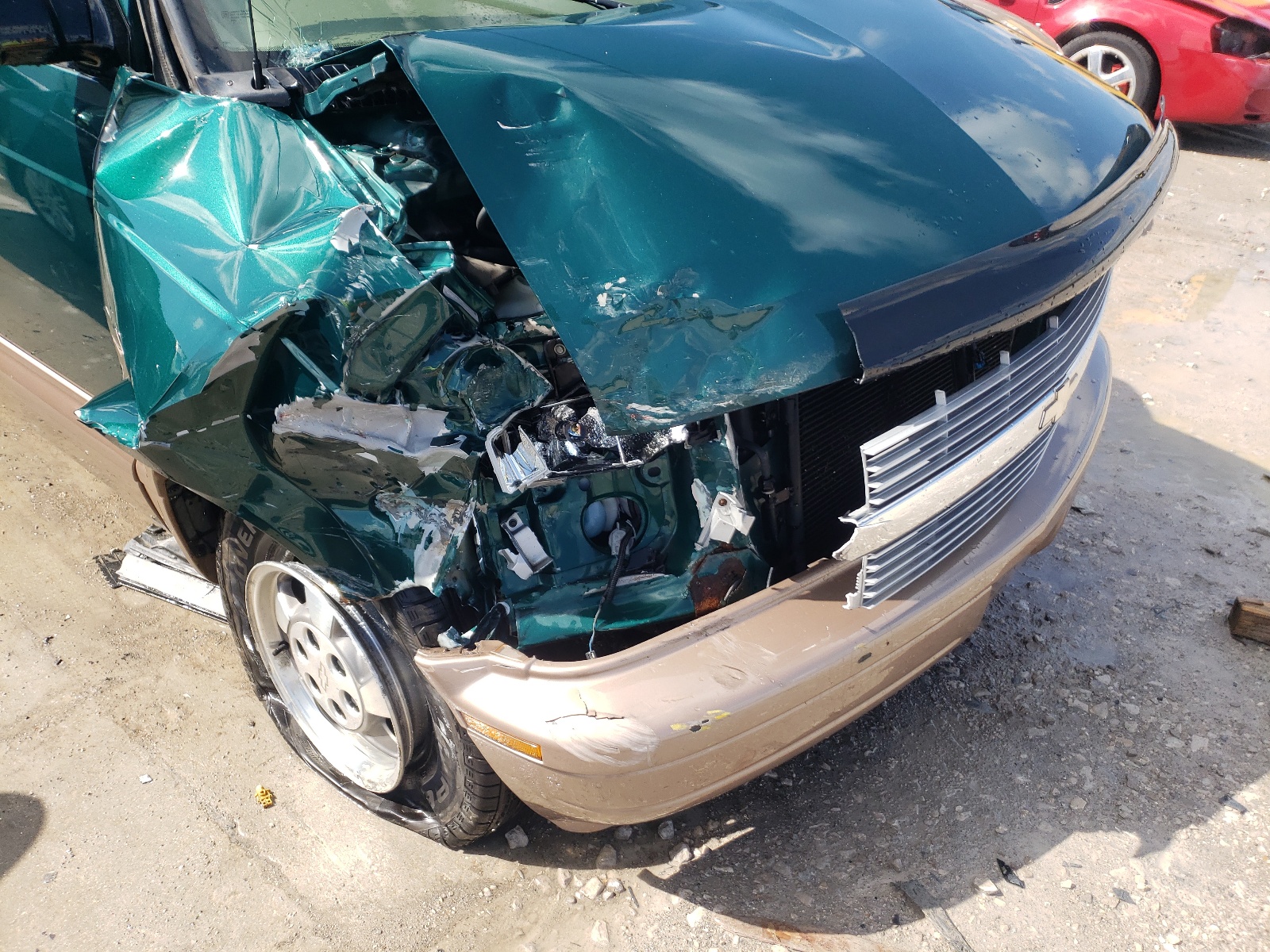 Photo 9 from auction – 2003 CHEVROLET ASTRO with VIN 1GNDM19X13B126086