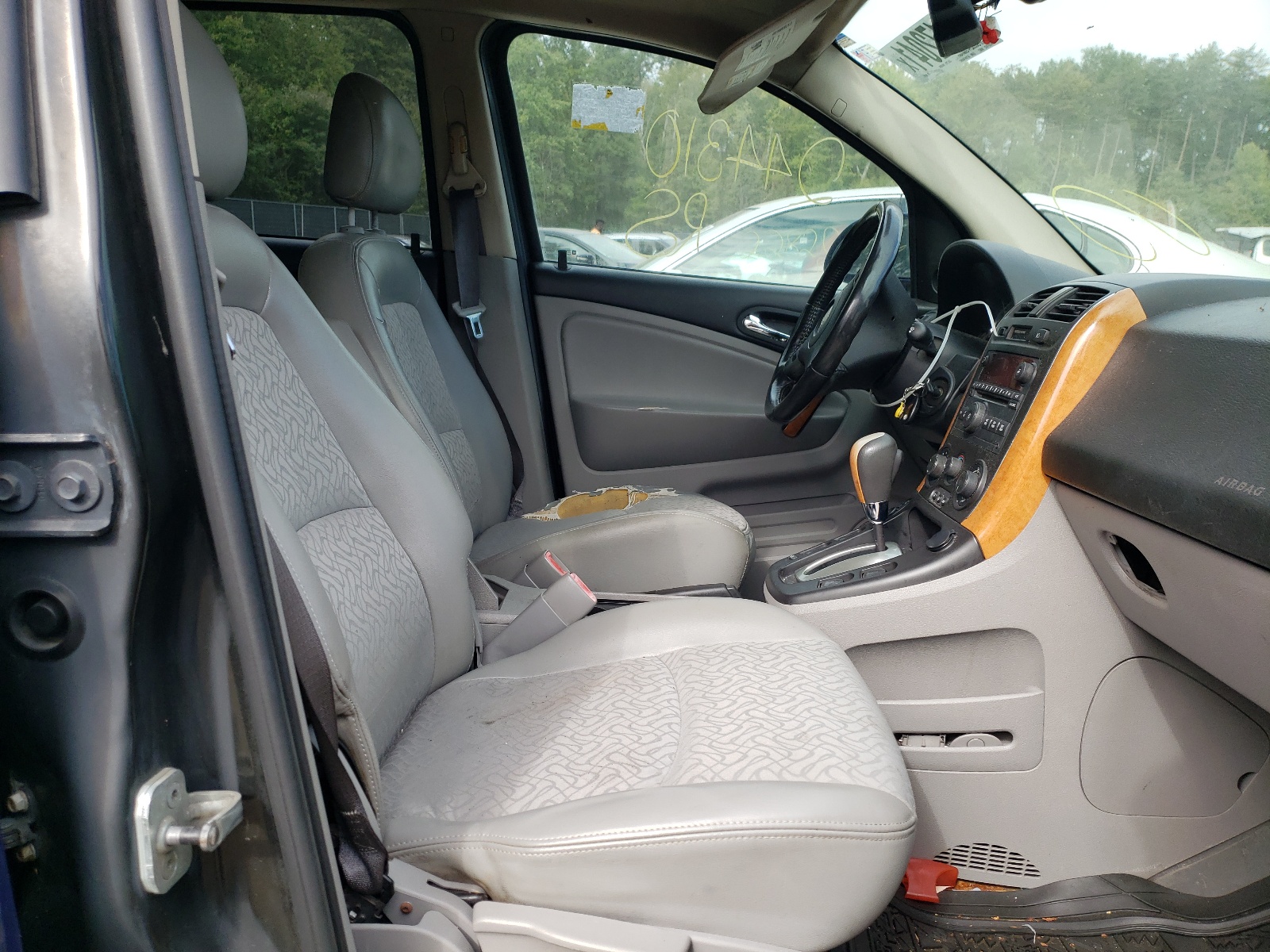 Photo 5 from auction – 2006 SATURN VUE with VIN 5GZCZ53456S869798