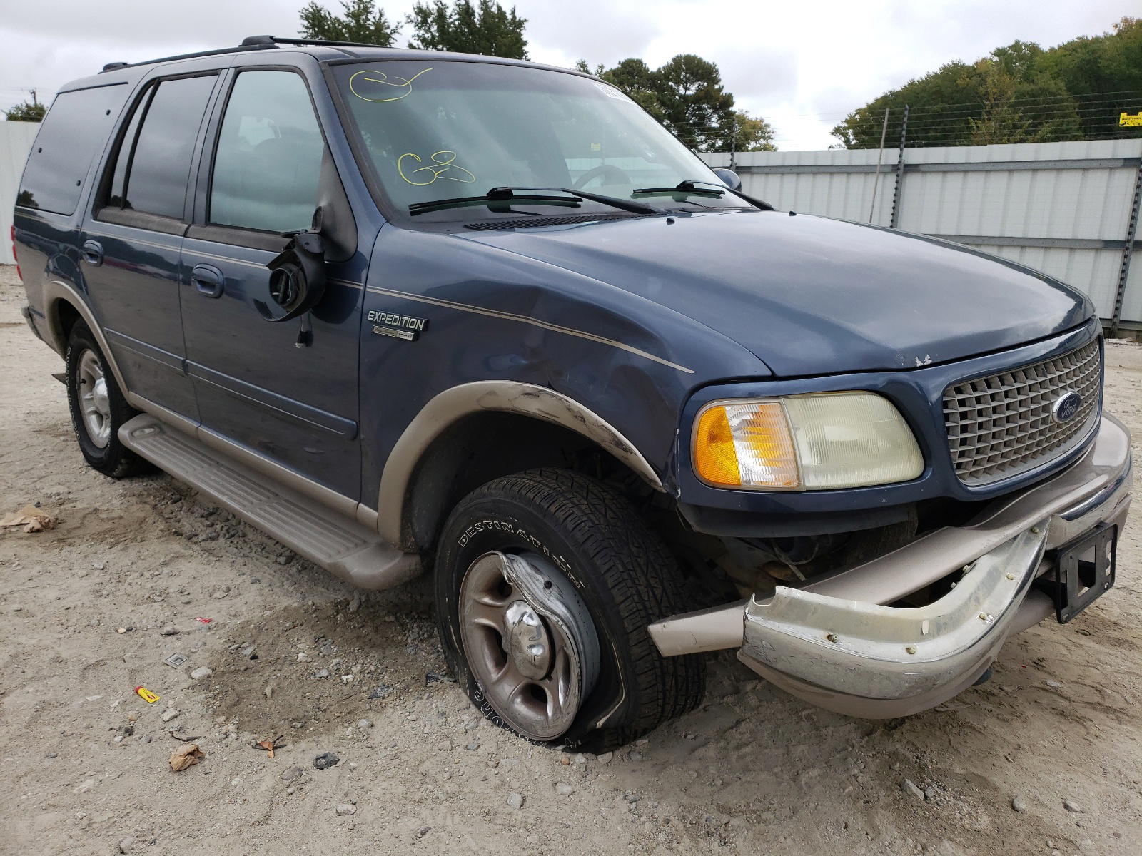 FORD EXPEDITION 2002 with VIN 1FMFU18LX2LA59461 - Photo from auction