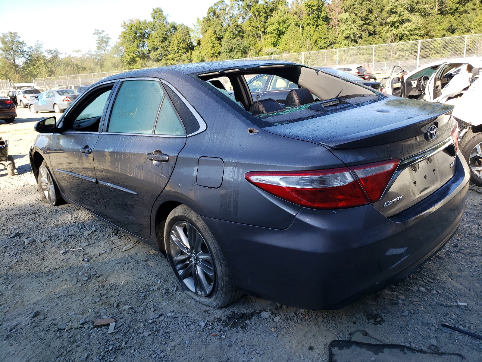 Photo 3 from auction – 2017 TOYOTA CAMRY LE with VIN 4T1BF1FK8HU287612