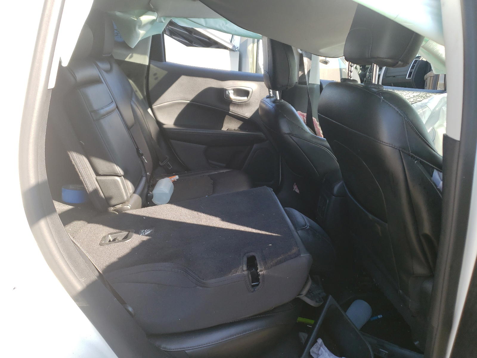 Photo 6 from auction – 2018 JEEP COMPASS LA with VIN 3C4NJDBB5JT313980