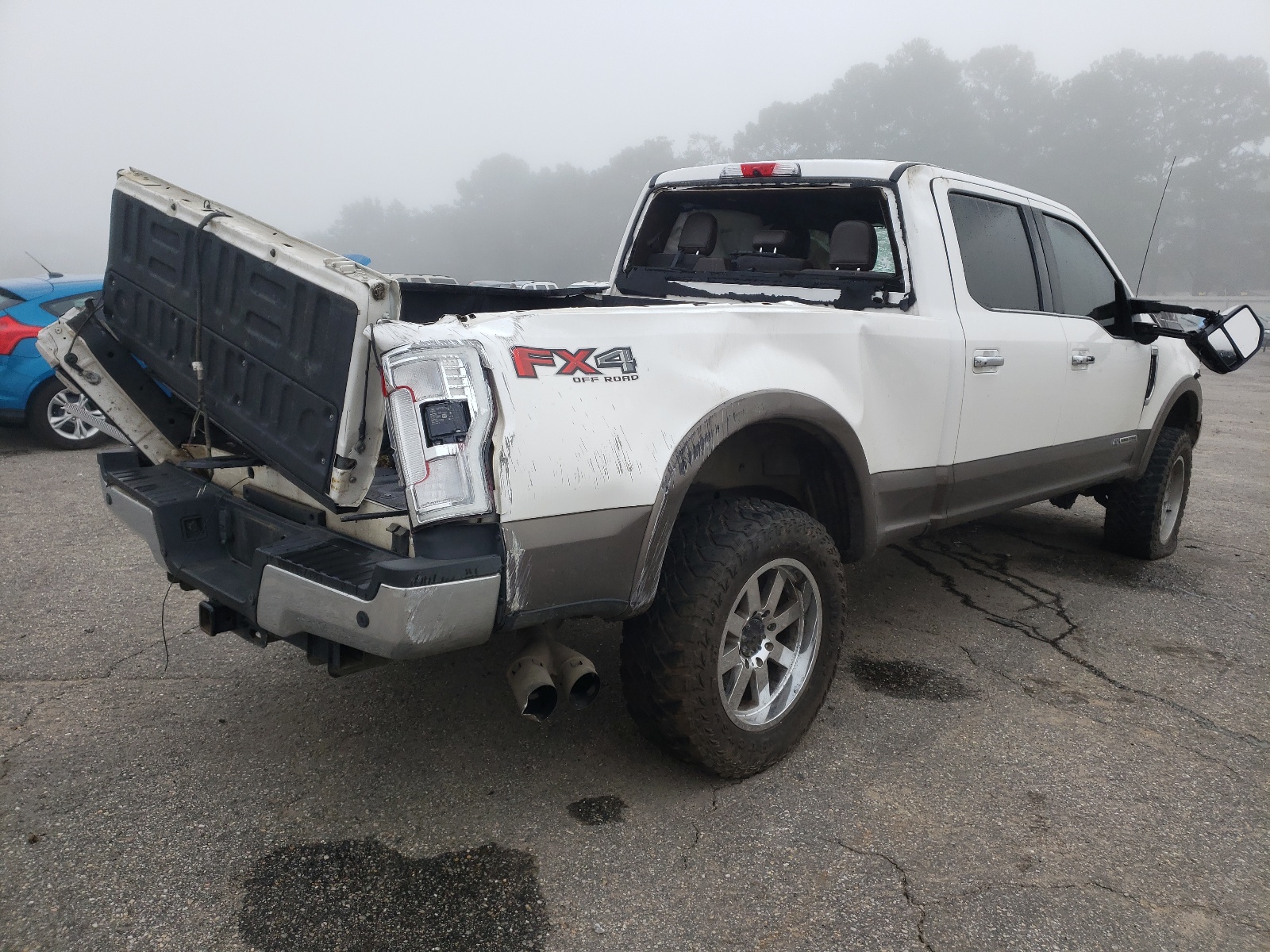Photo 4 from auction – 2017 FORD F250 SUPER with VIN 1FT7W2BT9HEF05775