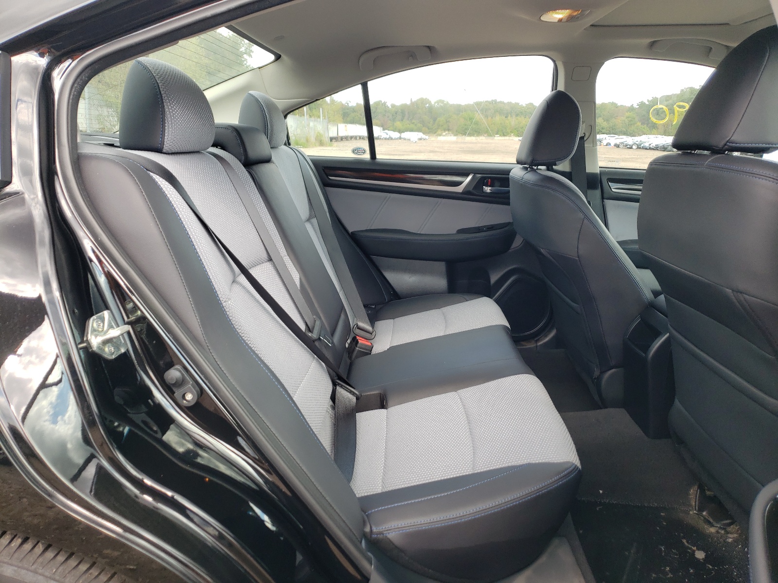 Photo 6 from auction – 2017 SUBARU LEGACY SPO with VIN 4S3BNAS6XH3065739