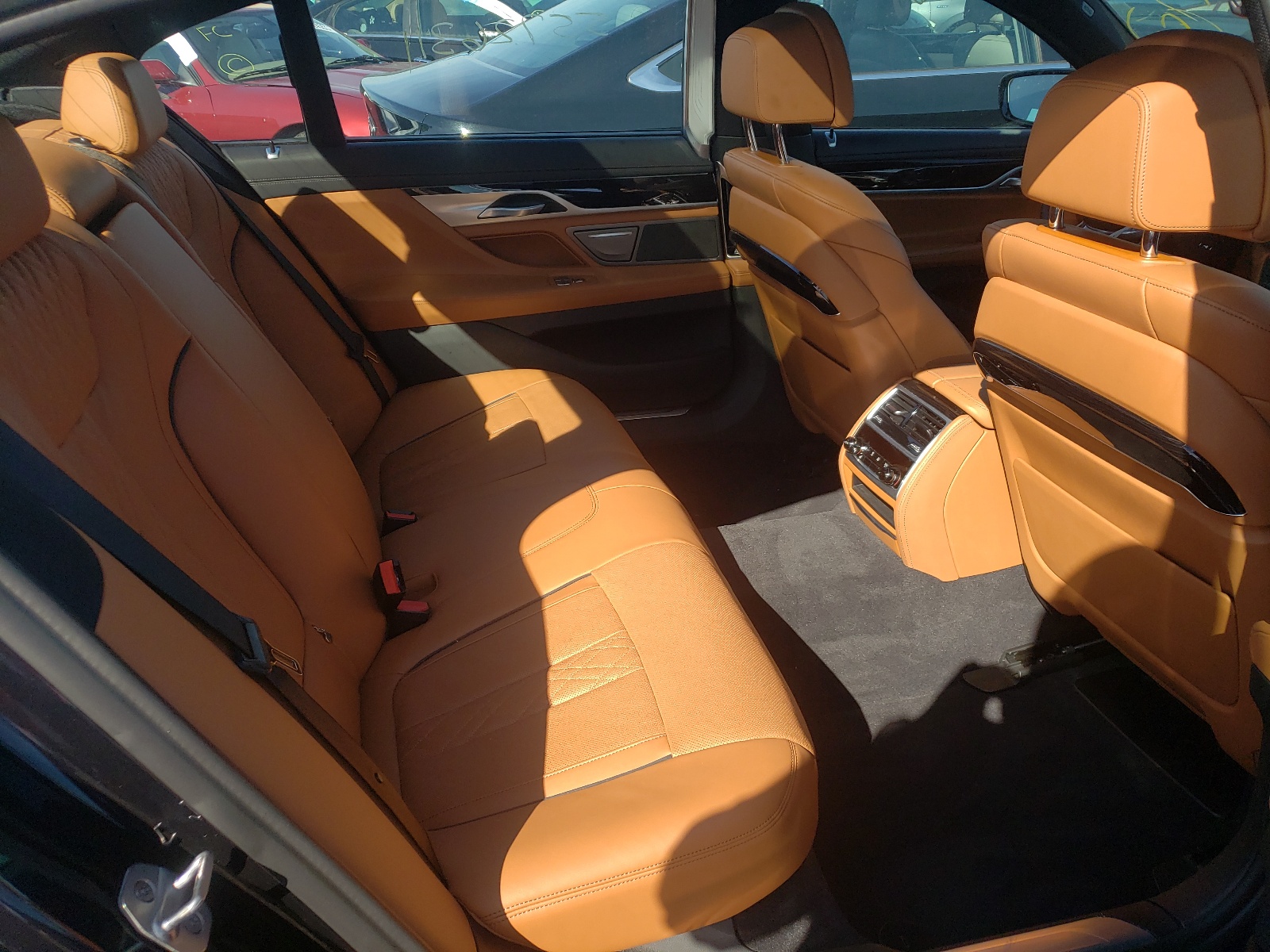 Photo 6 from auction – 2019 BMW 740 XI with VIN WBA7E4C55KGV69982