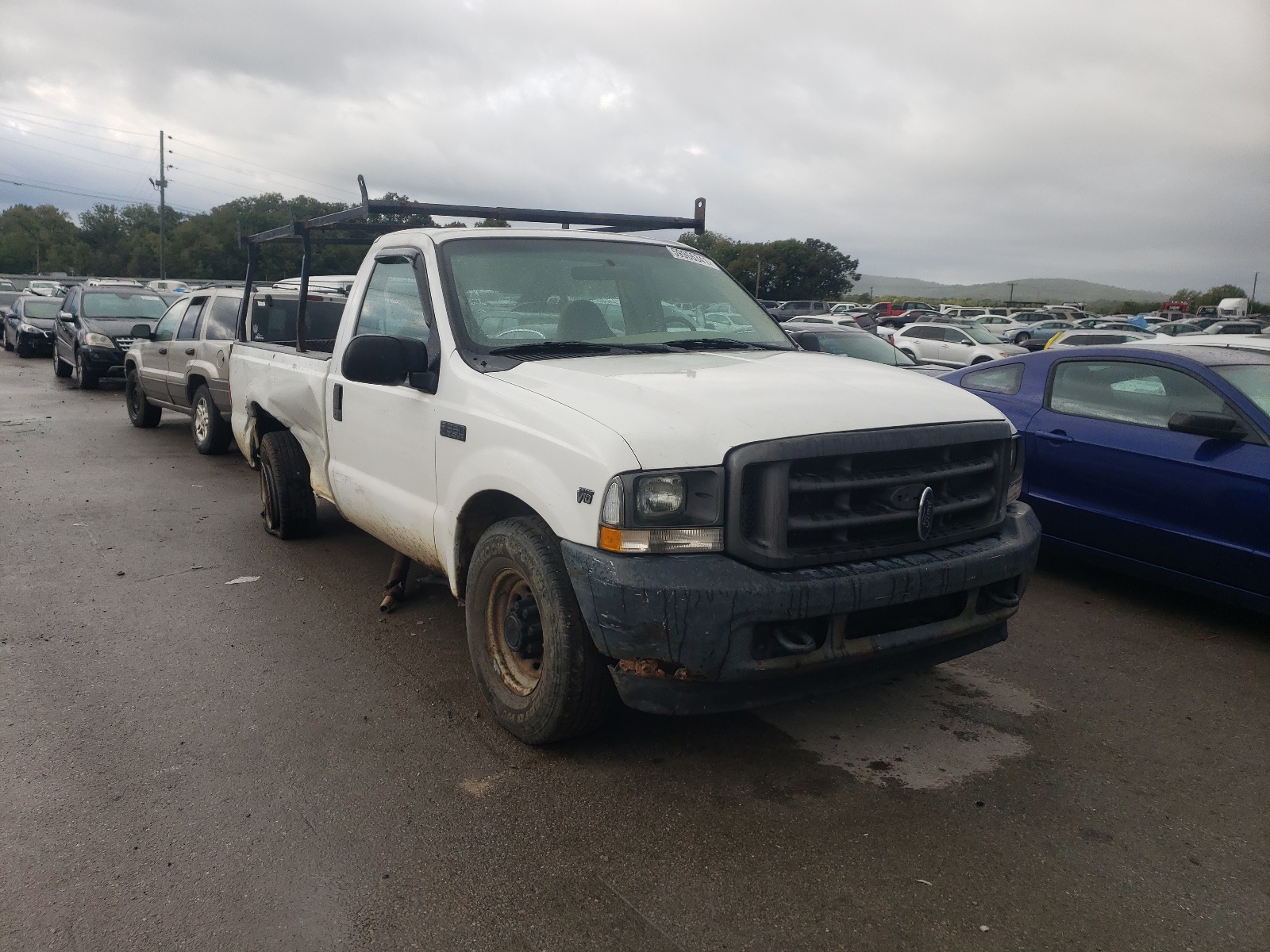 FORD F350 SRW S 2002 with VIN 1FTSF30S52EA00446 - Photo from auction