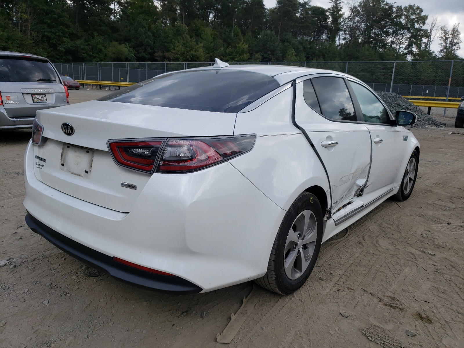 Photo 4 from auction – 2015 KIA OPTIMA HYB with VIN KNAGM4AD4F5077457
