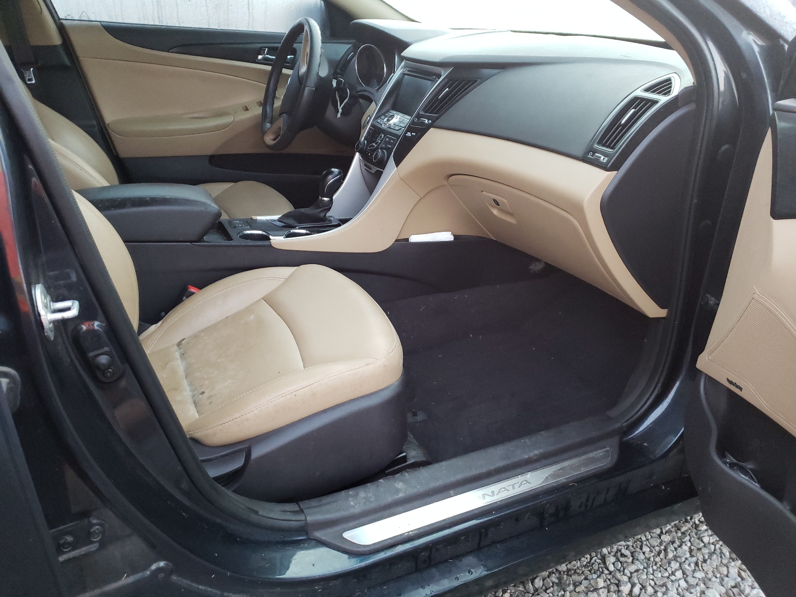 Photo 9 from auction – 2013 HYUNDAI SONATA SE with VIN 5NPEC4ACXDH800729
