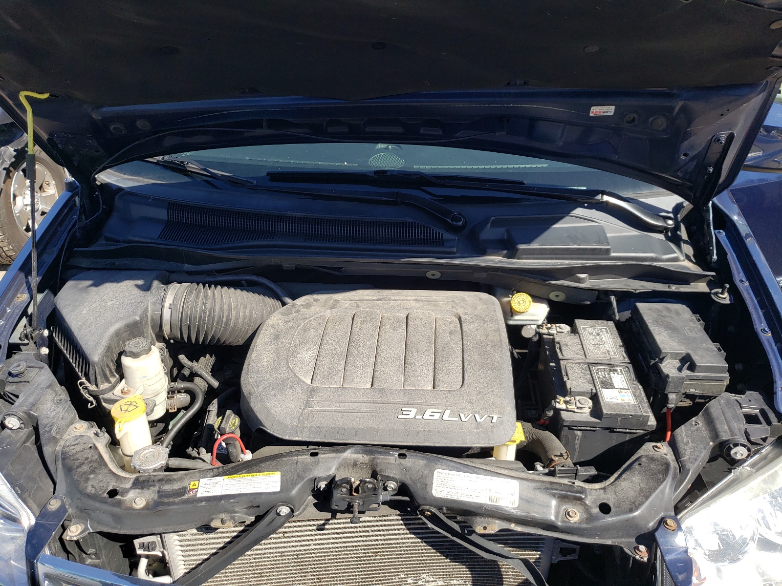 Photo 7 from auction – 2013 CHRYSLER TOWN & COU with VIN 2C4RC1CG4DR511252