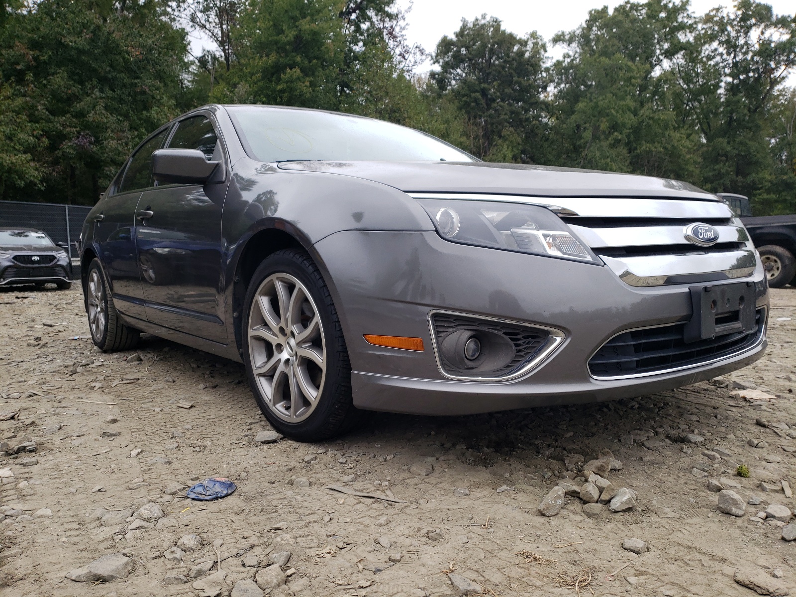 FORD FUSION SE 2011 with VIN 3FAHP0HA3BR241037 - Photo from auction