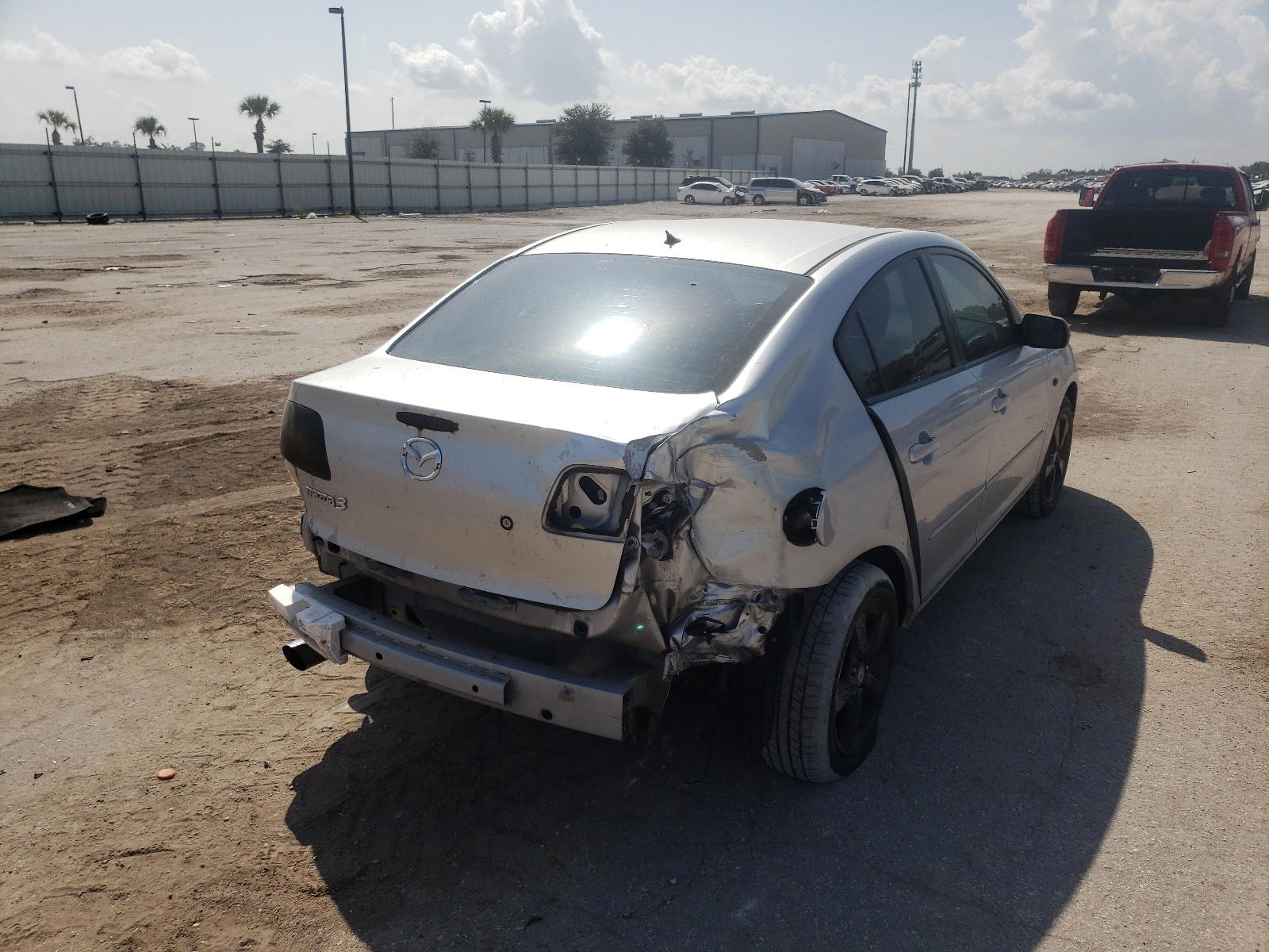 Photo 4 from auction – 2004 MAZDA 3 S with VIN JM1BK323341108785