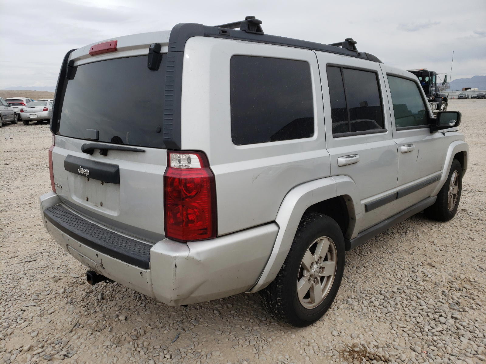 Photo 4 from auction – 2007 JEEP COMMANDER with VIN 1J8HG48K37C611573