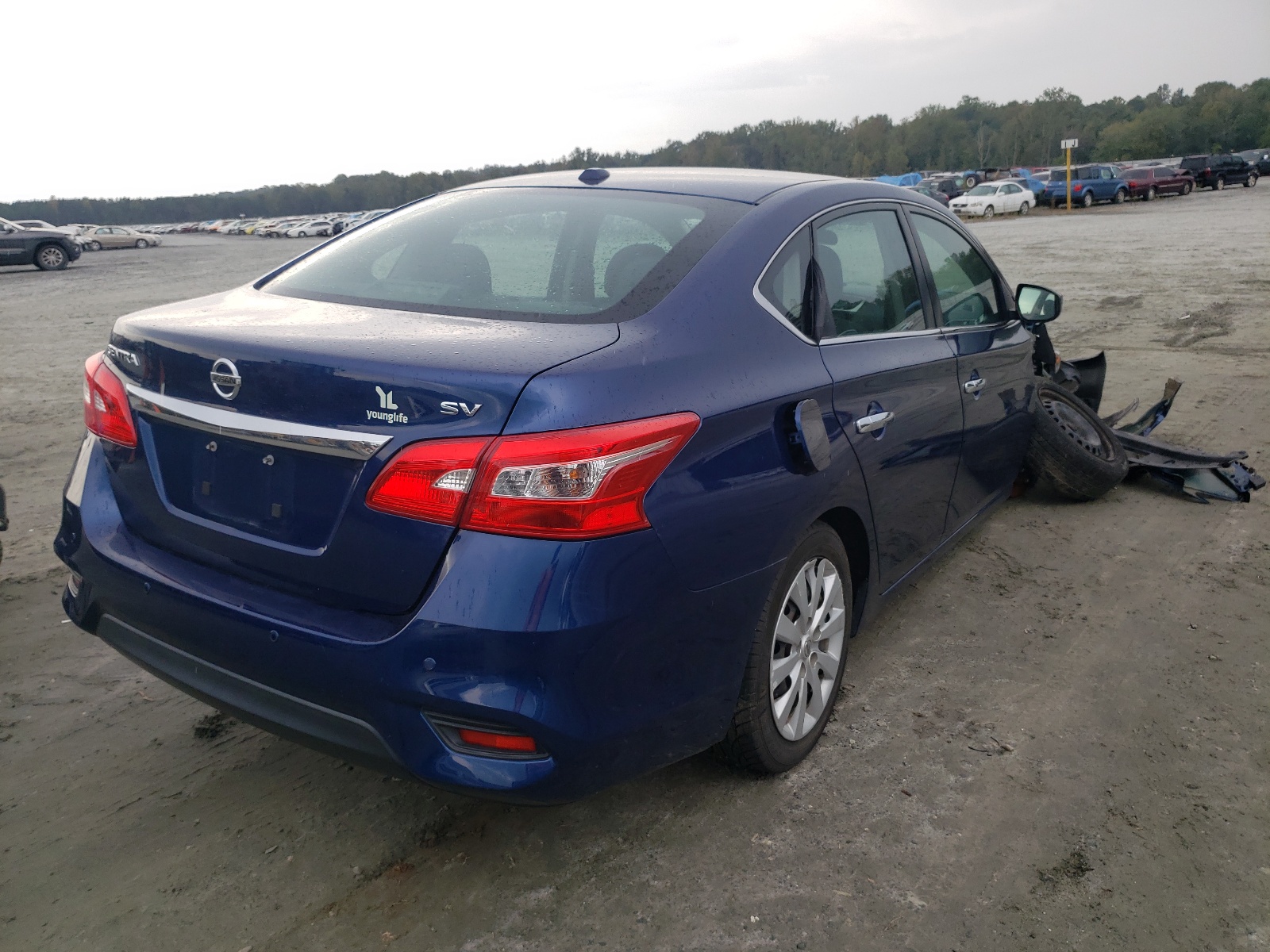 Photo 4 from auction – 2017 NISSAN SENTRA S with VIN 3N1AB7AP9HY305987