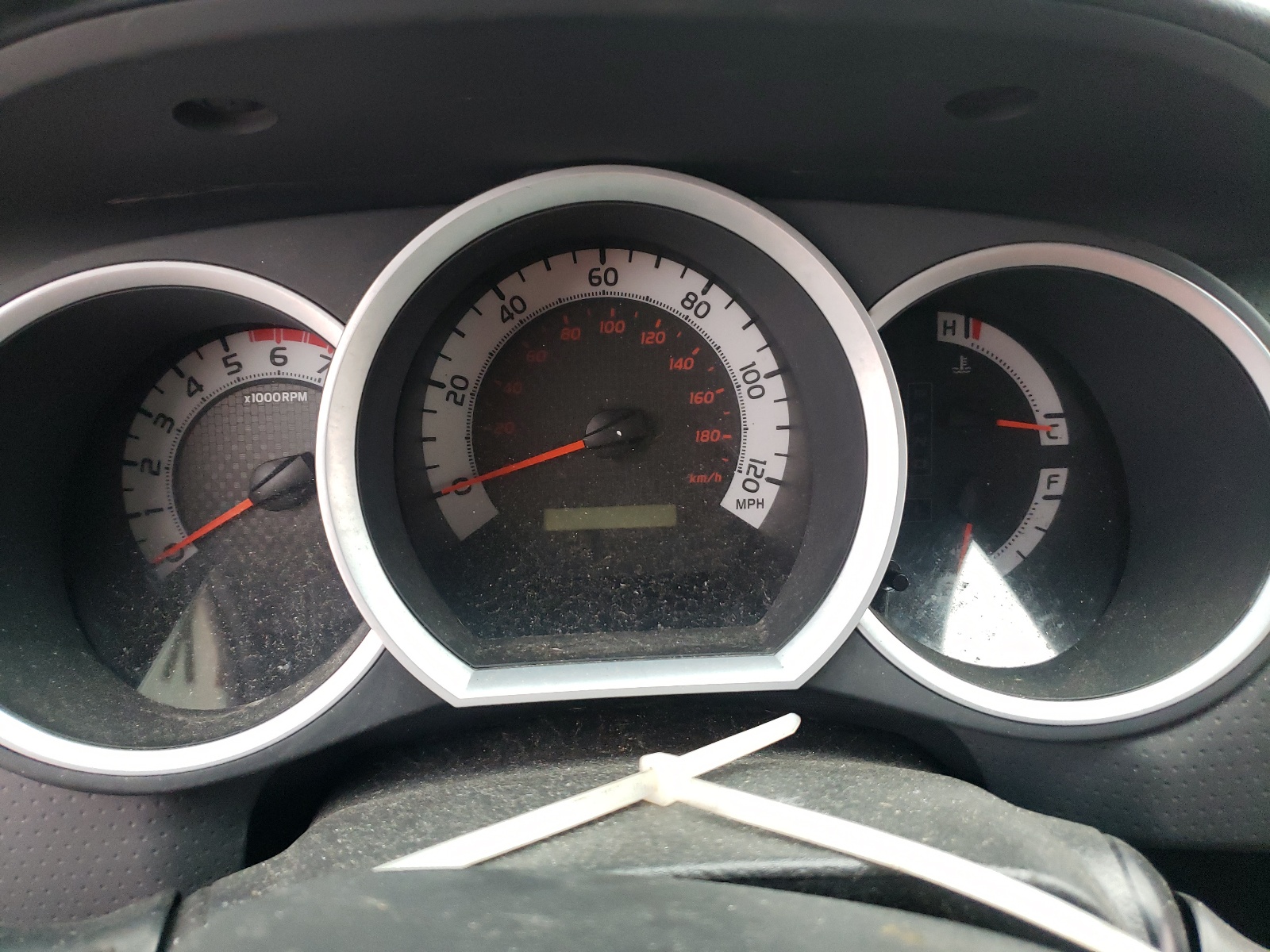 Photo 8 from auction – 2012 TOYOTA TACOMA DOU with VIN 3TMMU4FN5CM047686
