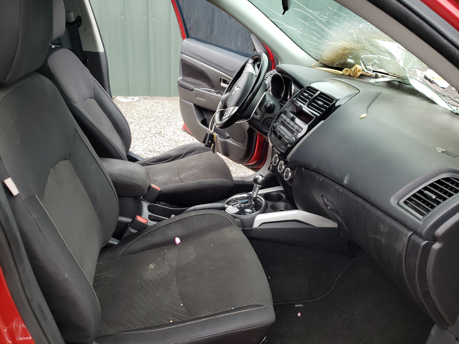 Zdjęcie 5 z aukcji – 2013 MITSUBISHI OUTLANDER z VIN 4A4AP4AU4DE014090