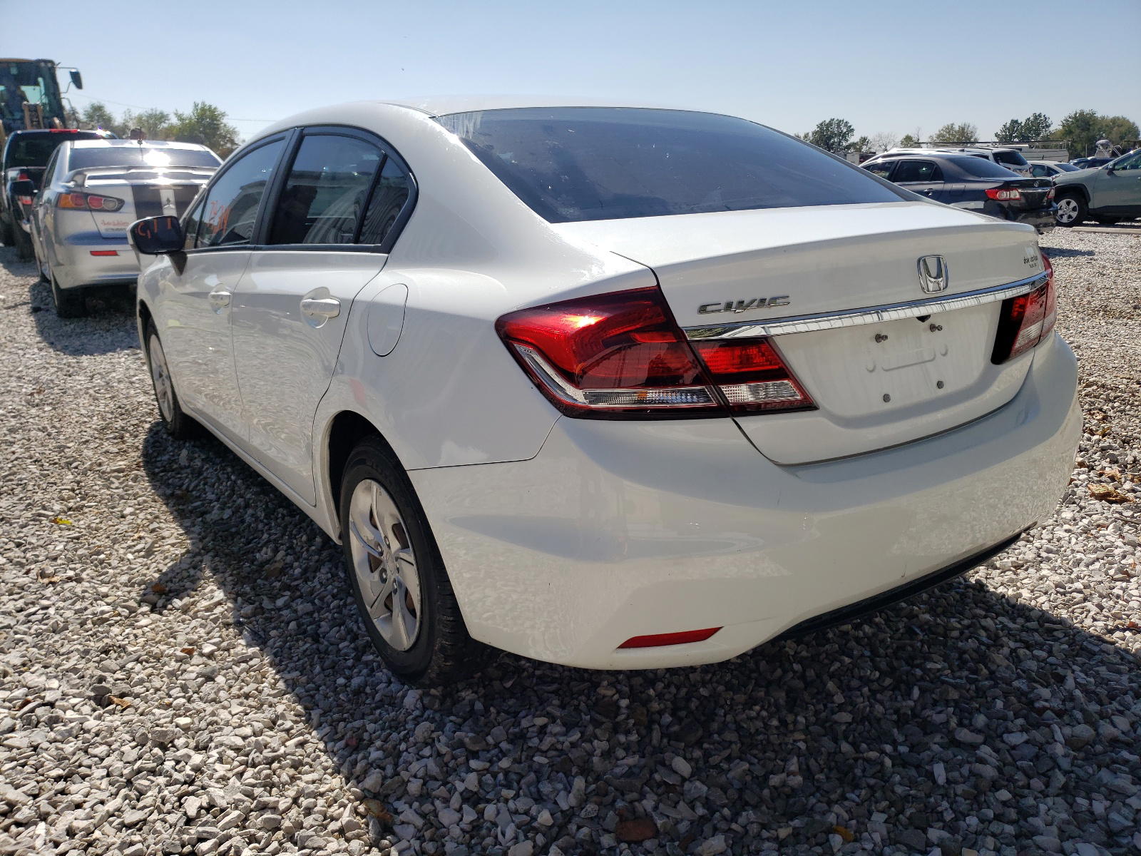 Photo 3 from auction – 2014 HONDA CIVIC LX with VIN 19XFB2F51EE263275