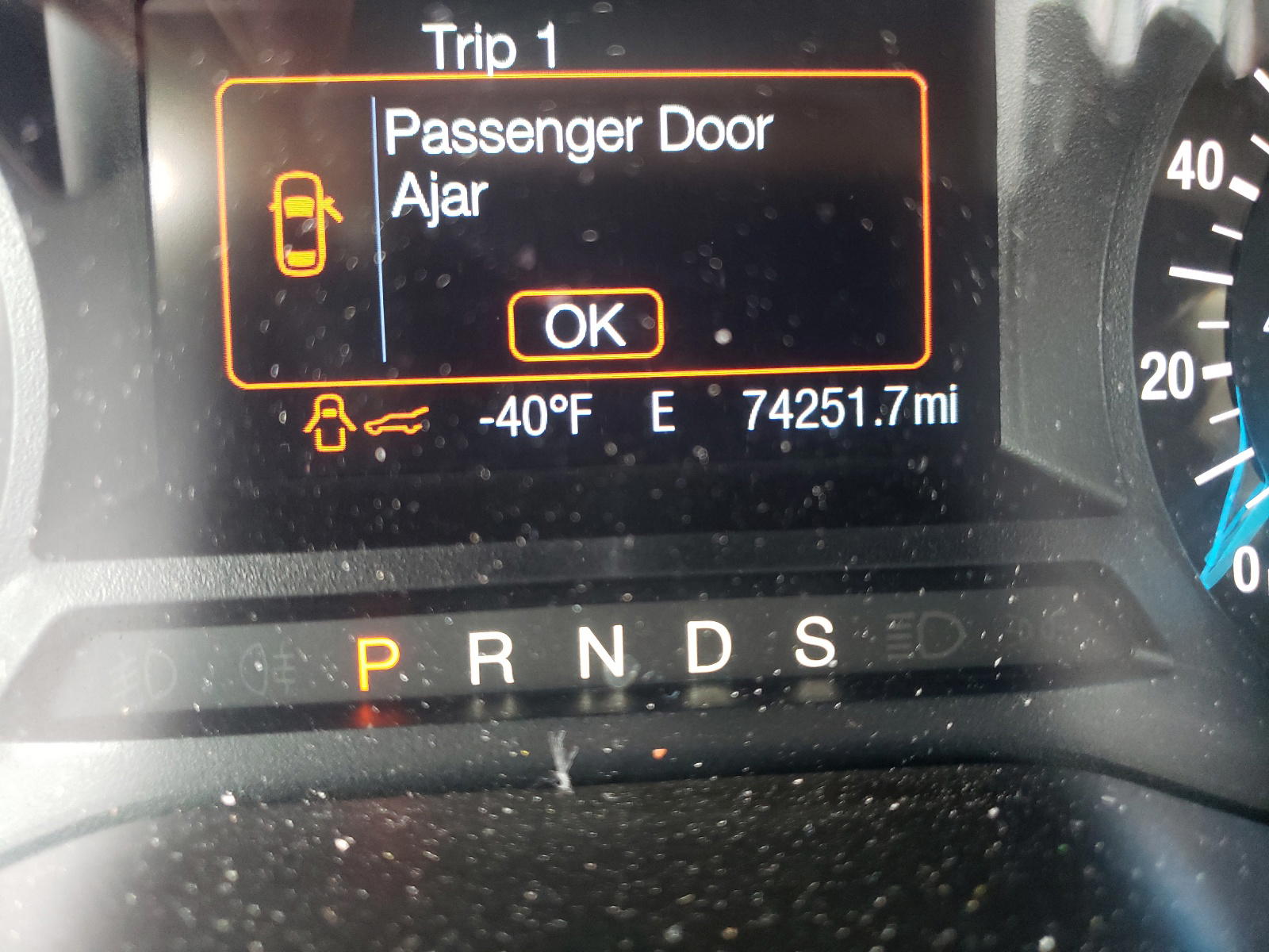 Photo 8 from auction – 2015 FORD EDGE SE with VIN 2FMTK3G96FBB90970