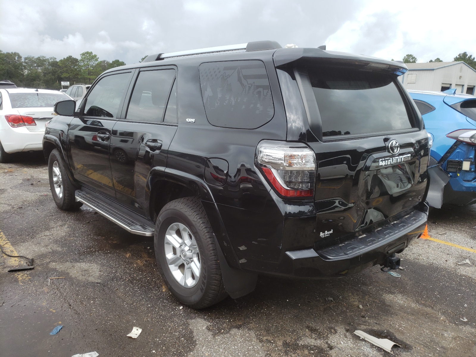 Photo 3 from auction – 2020 TOYOTA 4RUNNER SR with VIN JTEZU5JR4L5219519