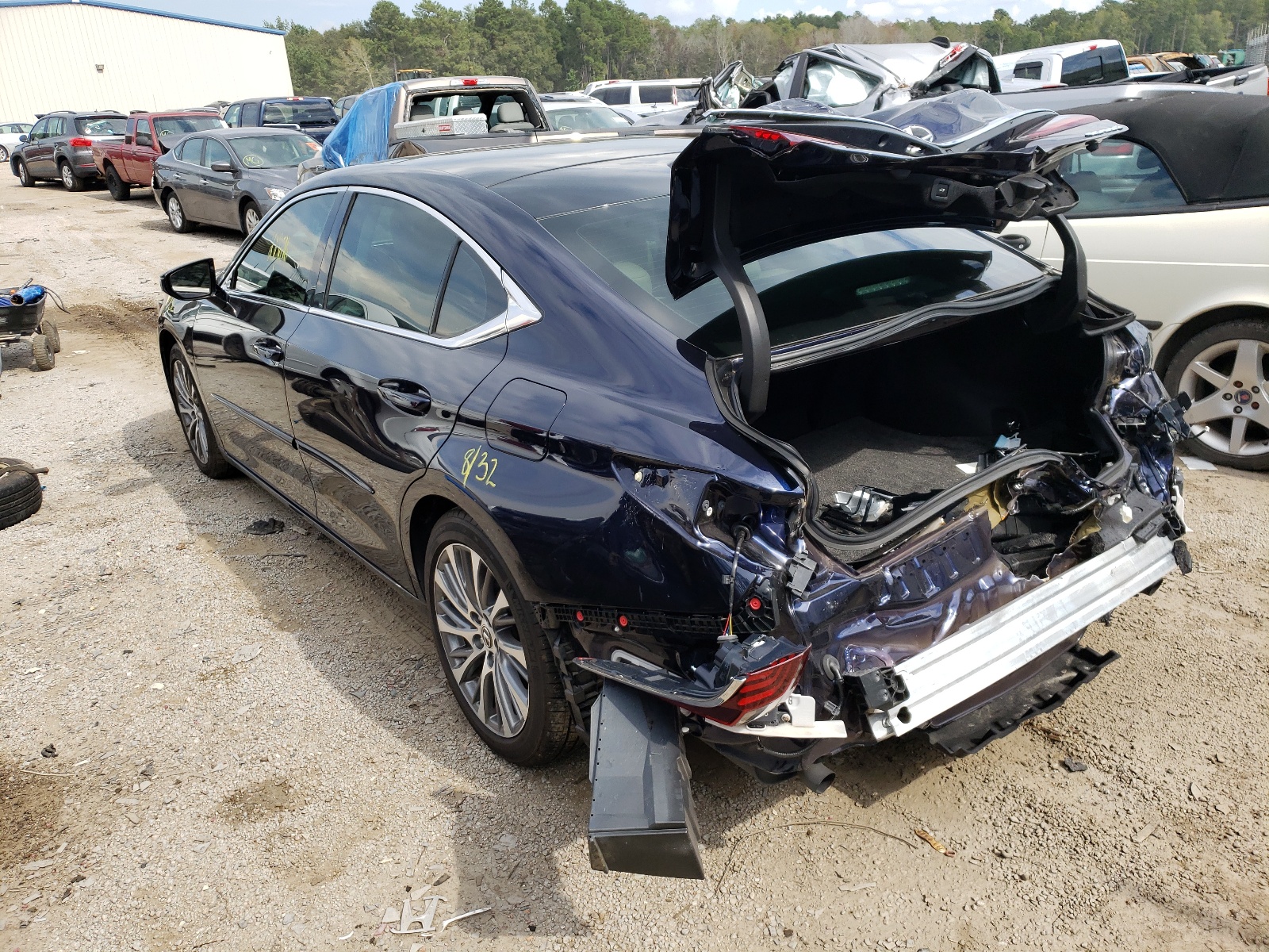Photo 3 from auction – 2019 LEXUS ES 350 with VIN 58ABZ1B13KU010919