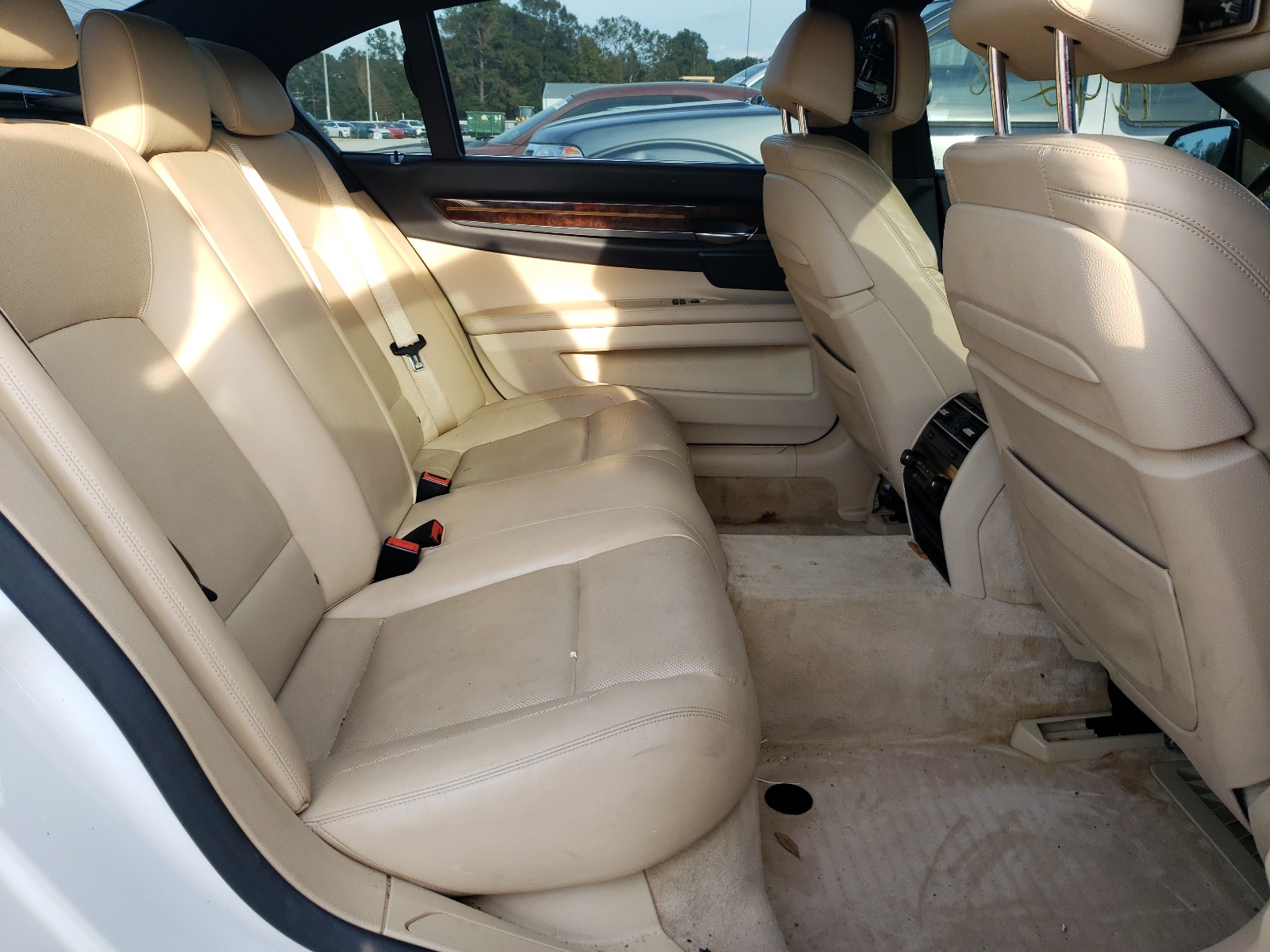 Photo 6 from auction – 2013 BMW 750 LI with VIN WBAYE8C5XDD133810